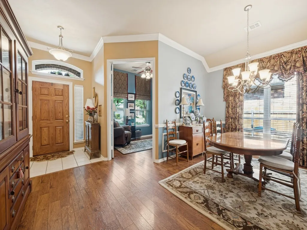 Single Family Residence For Sale in Tarrant County , 9124 Chardin Park Drive, Fort Worth, Texas 76244, 3 Bedroom, 3 Bathroom, 2 Garage spaces, 2,684 Sqft, built in 2002, mls#21394991, Real Estate Agent in Fort Worth, Homes For Sale in Tarrant county, Homes For Sale in Fort Worth, Realtor in Fort Worth Texas, Real Estate Brokerage Independent Realty Texas, Luminita Cordes Realtor