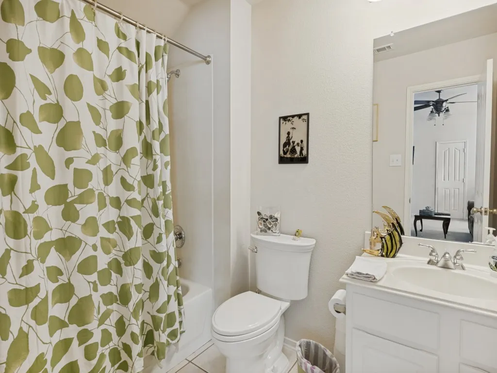 Single Family Residence For Sale in Tarrant County , 9124 Chardin Park Drive, Fort Worth, Texas 76244, 3 Bedroom, 3 Bathroom, 2 Garage spaces, 2,684 Sqft, built in 2002, mls#21394991, Real Estate Agent in Fort Worth, Homes For Sale in Tarrant county, Homes For Sale in Fort Worth, Realtor in Fort Worth Texas, Real Estate Brokerage Independent Realty Texas, Luminita Cordes Realtor