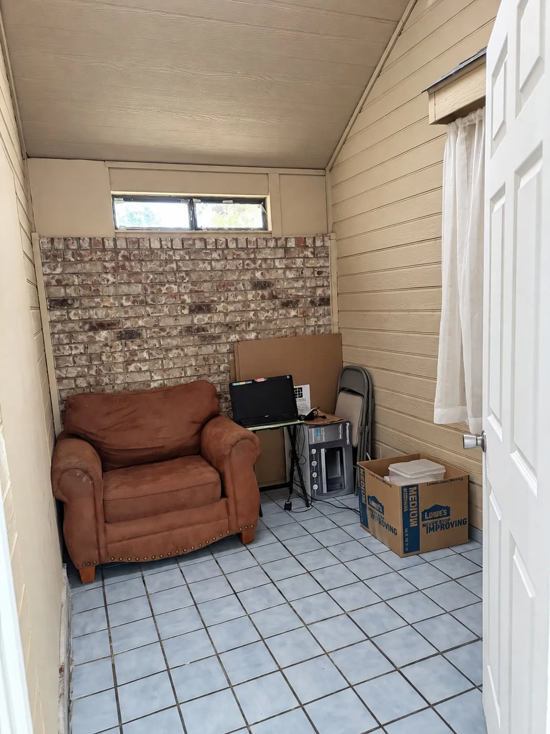 Single Family Residence For Sale in Dallas County , 1026 Sanders Drive, Duncanville, Texas 75137, 2 Bedroom, 2 Bathroom, 2 Garage spaces, 1,071 Sqft, built in 1989, mls#21397060, Real Estate Agent in Duncanville, Homes For Sale in Dallas county, Homes For Sale in Duncanville, Realtor in Duncanville Texas, Real Estate Brokerage Independent Realty Texas, Luminita Cordes Realtor