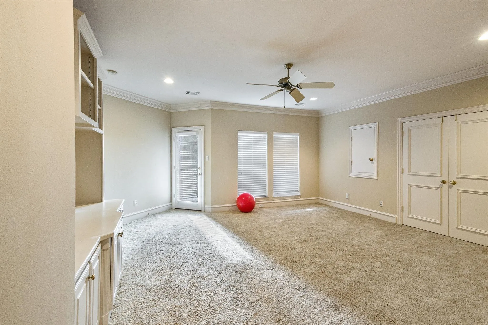 Single Family Residence For Rent in Collin County , 5933 King William Drive, Plano, Texas 75093, 4 Bedroom, 5 Bathroom, 3 Garage spaces, 4,512 Sqft, built in 1998, mls#21397063, Real Estate Agent in Plano, Homes For Rent in Collin county, Homes For Rent in Plano, Realtor in Plano Texas, Real Estate Brokerage Independent Realty Texas, Luminita Cordes Realtor