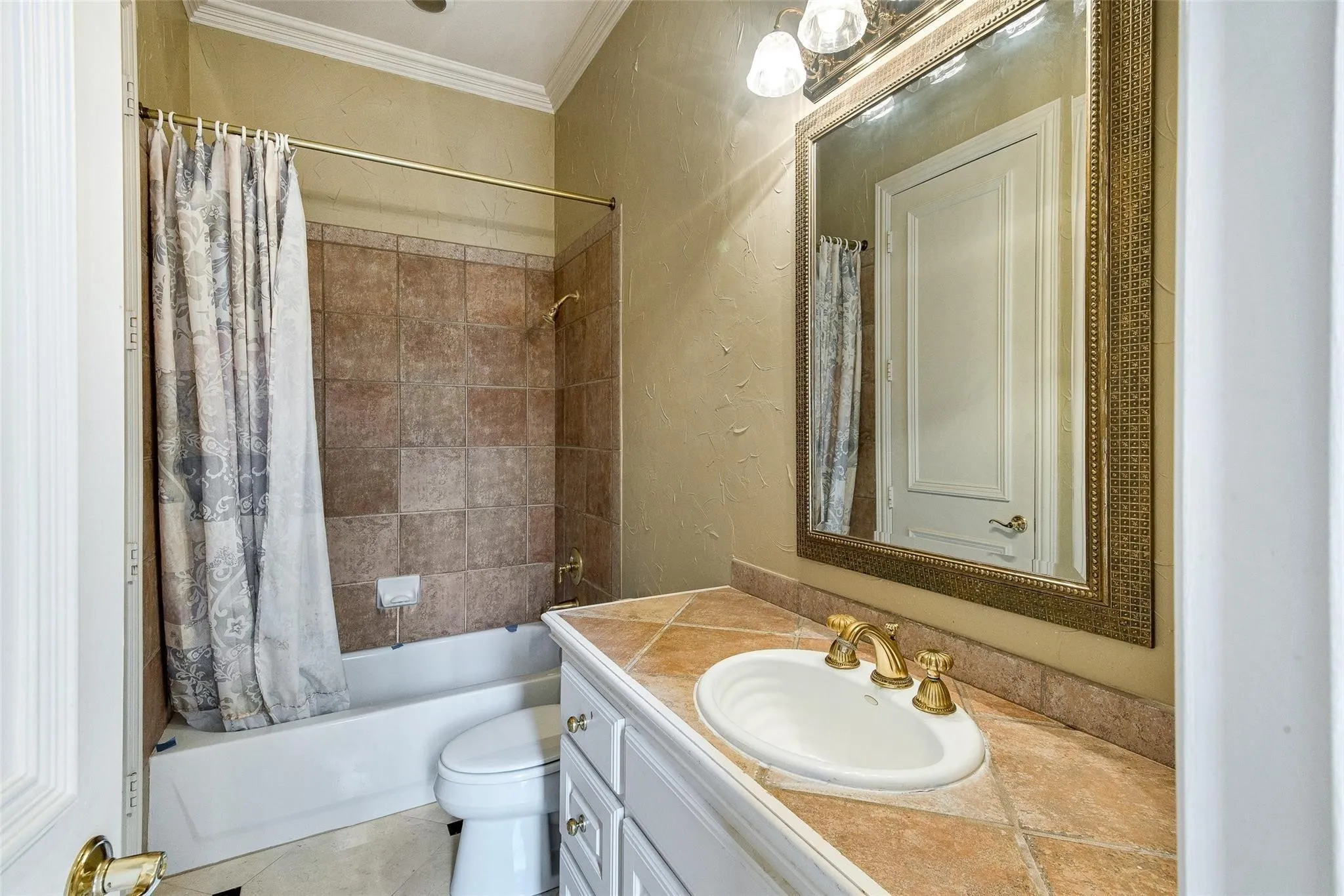 Single Family Residence For Rent in Collin County , 5933 King William Drive, Plano, Texas 75093, 4 Bedroom, 5 Bathroom, 3 Garage spaces, 4,512 Sqft, built in 1998, mls#21397063, Real Estate Agent in Plano, Homes For Rent in Collin county, Homes For Rent in Plano, Realtor in Plano Texas, Real Estate Brokerage Independent Realty Texas, Luminita Cordes Realtor