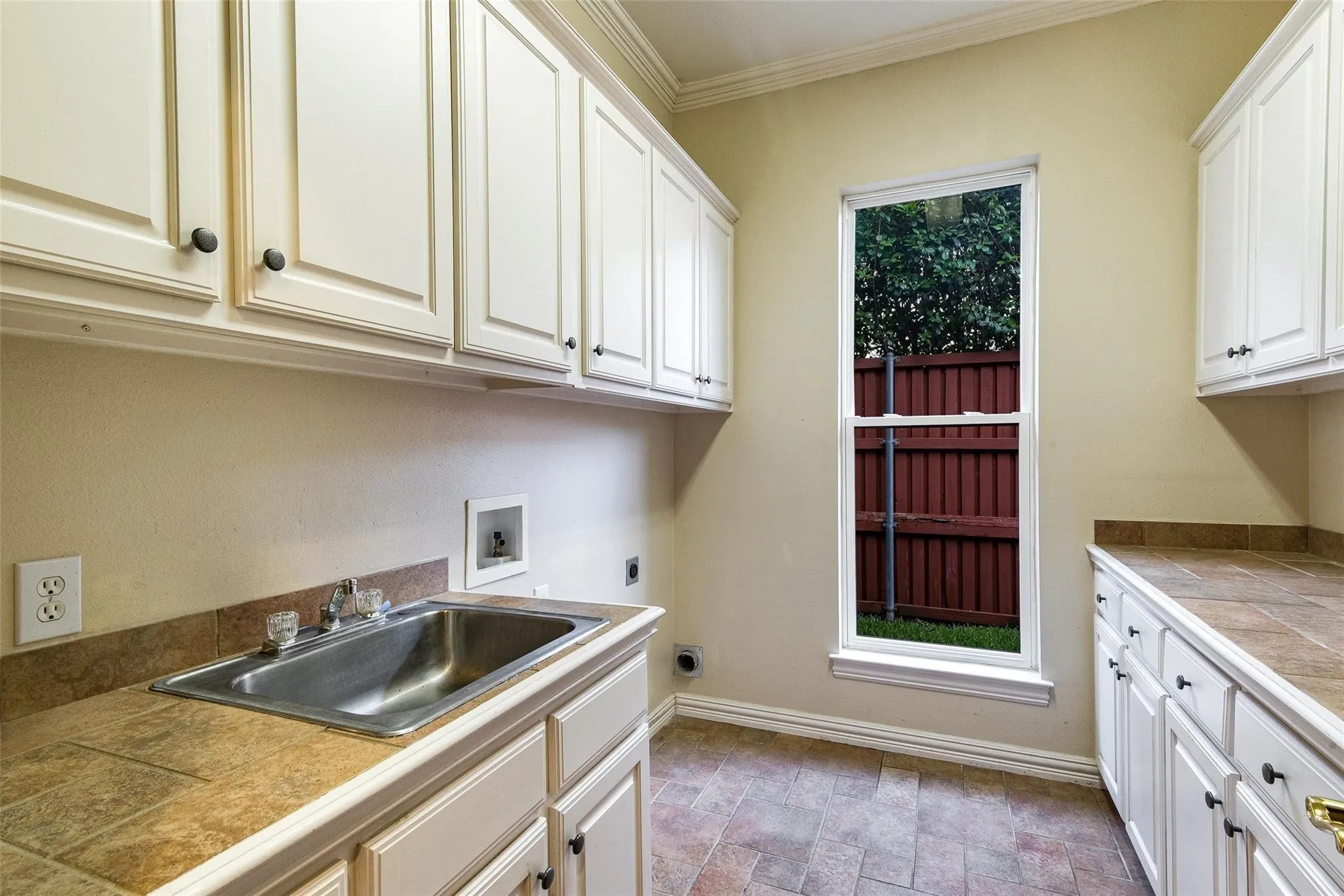 Single Family Residence For Rent in Collin County , 5933 King William Drive, Plano, Texas 75093, 4 Bedroom, 5 Bathroom, 3 Garage spaces, 4,512 Sqft, built in 1998, mls#21397063, Real Estate Agent in Plano, Homes For Rent in Collin county, Homes For Rent in Plano, Realtor in Plano Texas, Real Estate Brokerage Independent Realty Texas, Luminita Cordes Realtor