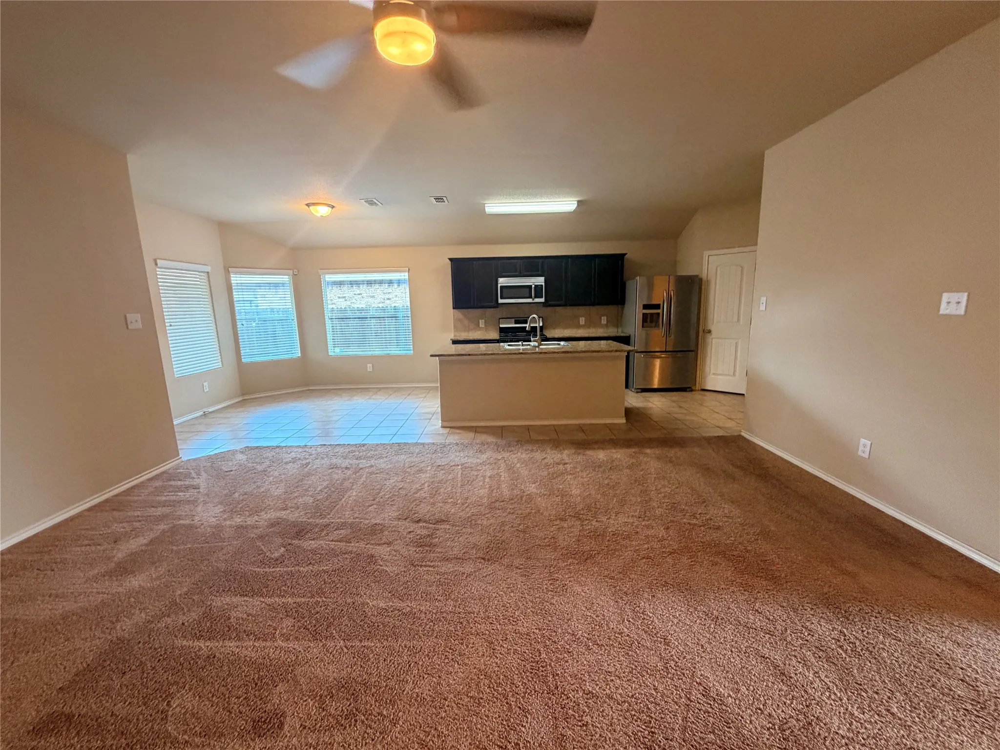 Single Family Residence For Rent in Tarrant County , 6320 Sails Street, Fort Worth, Texas 76179, 4 Bedroom, 2 Bathroom, 2 Garage spaces, 1,792 Sqft, built in 2017, mls#21397066, Real Estate Agent in Fort Worth, Homes For Rent in Tarrant county, Homes For Rent in Fort Worth, Realtor in Fort Worth Texas, Real Estate Brokerage Independent Realty Texas, Luminita Cordes Realtor
