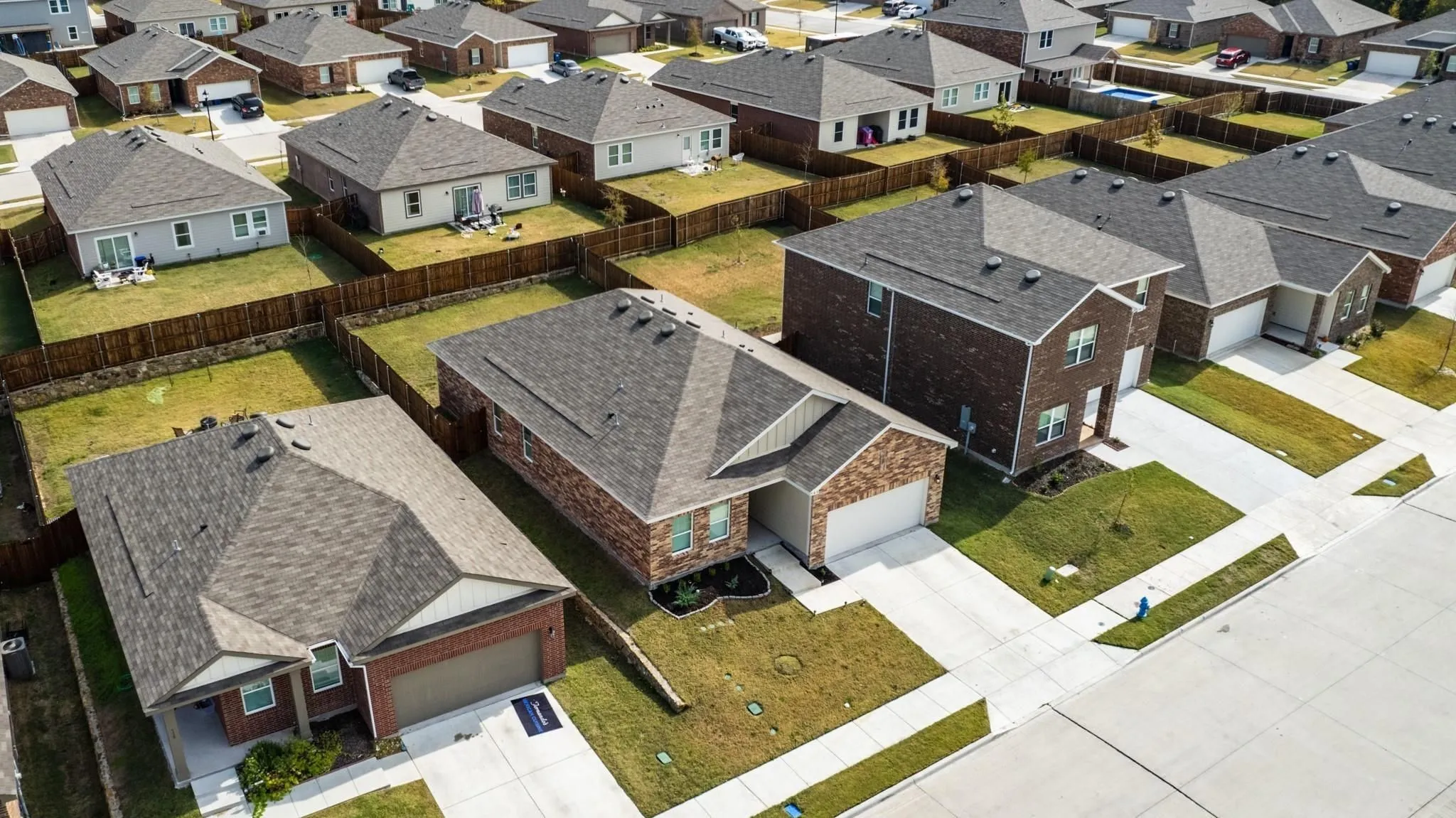 Single Family Residence For Rent in Collin County , 746 Wilshire Drive, Lavon, Texas 75166, 4 Bedroom, 2 Bathroom, 2 Garage spaces, 1,984 Sqft, built in 2020, mls#21397071, Real Estate Agent in Lavon, Homes For Rent in Collin county, Homes For Rent in Lavon, Realtor in Lavon Texas, Real Estate Brokerage Independent Realty Texas, Luminita Cordes Realtor