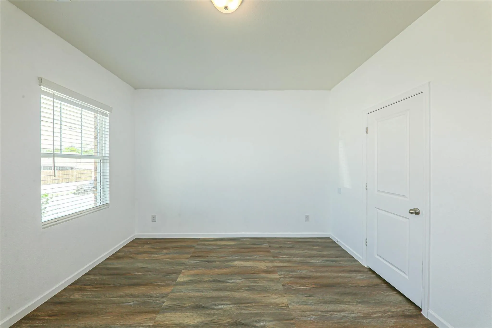 Single Family Residence For Rent in Collin County , 746 Wilshire Drive, Lavon, Texas 75166, 4 Bedroom, 2 Bathroom, 2 Garage spaces, 1,984 Sqft, built in 2020, mls#21397071, Real Estate Agent in Lavon, Homes For Rent in Collin county, Homes For Rent in Lavon, Realtor in Lavon Texas, Real Estate Brokerage Independent Realty Texas, Luminita Cordes Realtor