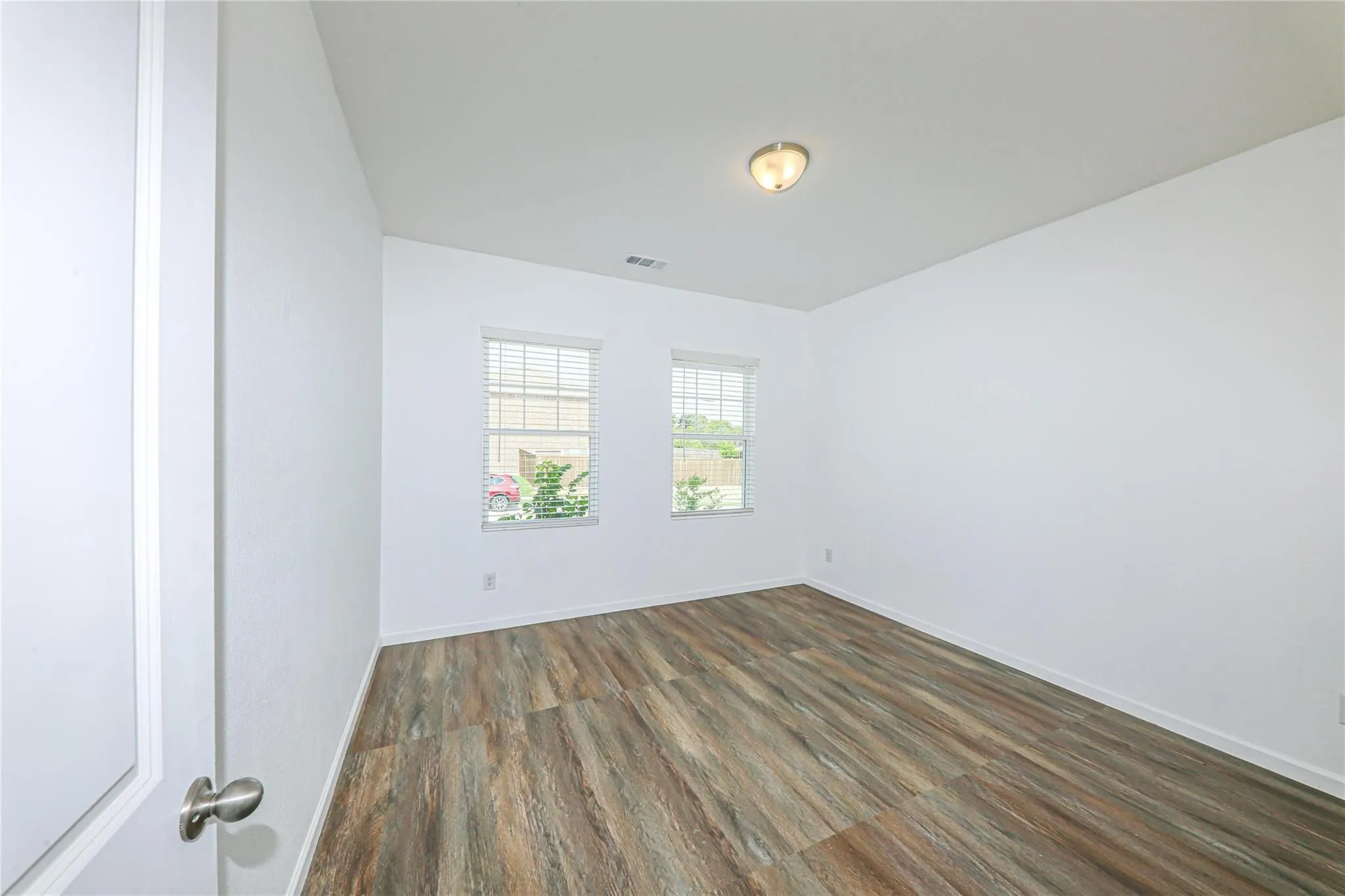 Single Family Residence For Rent in Collin County , 746 Wilshire Drive, Lavon, Texas 75166, 4 Bedroom, 2 Bathroom, 2 Garage spaces, 1,984 Sqft, built in 2020, mls#21397071, Real Estate Agent in Lavon, Homes For Rent in Collin county, Homes For Rent in Lavon, Realtor in Lavon Texas, Real Estate Brokerage Independent Realty Texas, Luminita Cordes Realtor