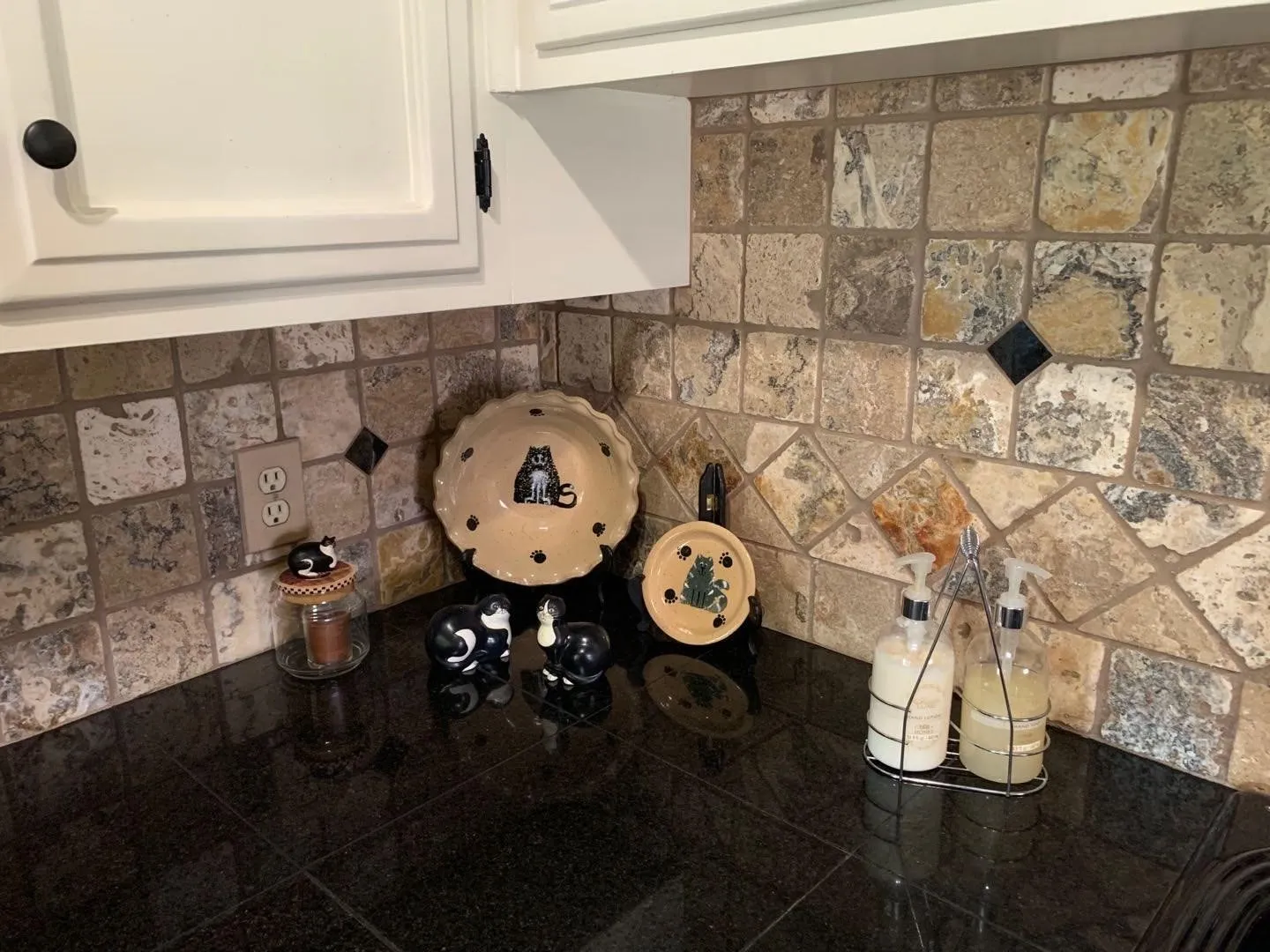 Townhouse For Rent in Tarrant County , 5308 Colony Hill Road, Fort Worth, Texas 76112, 2 Bedroom, 2 Bathroom, 2 Garage spaces, 1,350 Sqft, built in 1974, mls#21397076, Real Estate Agent in Fort Worth, Homes For Rent in Tarrant county, Homes For Rent in Fort Worth, Realtor in Fort Worth Texas, Real Estate Brokerage Independent Realty Texas, Luminita Cordes Realtor