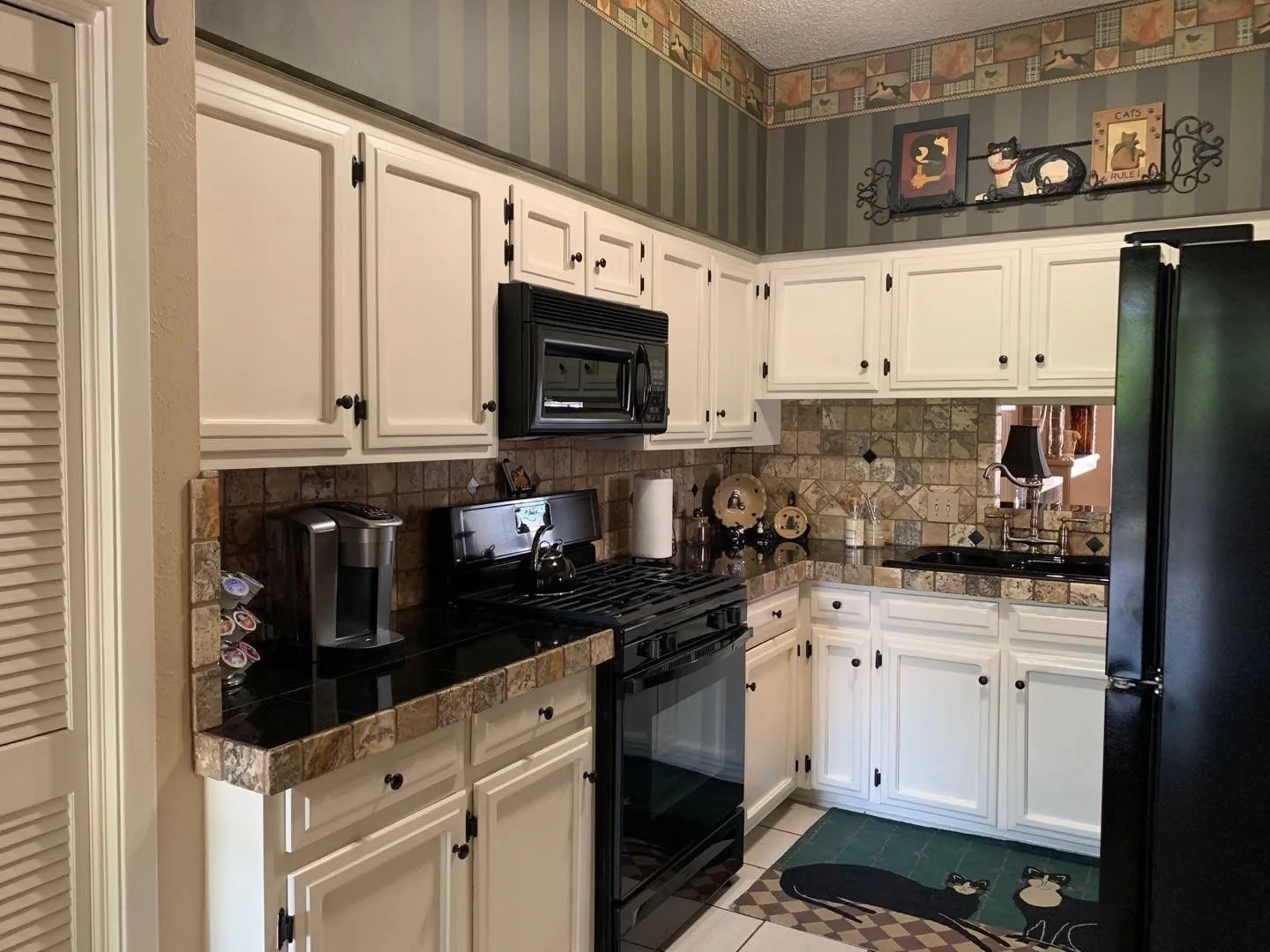 Townhouse For Rent in Tarrant County , 5308 Colony Hill Road, Fort Worth, Texas 76112, 2 Bedroom, 2 Bathroom, 2 Garage spaces, 1,350 Sqft, built in 1974, mls#21397076, Real Estate Agent in Fort Worth, Homes For Rent in Tarrant county, Homes For Rent in Fort Worth, Realtor in Fort Worth Texas, Real Estate Brokerage Independent Realty Texas, Luminita Cordes Realtor