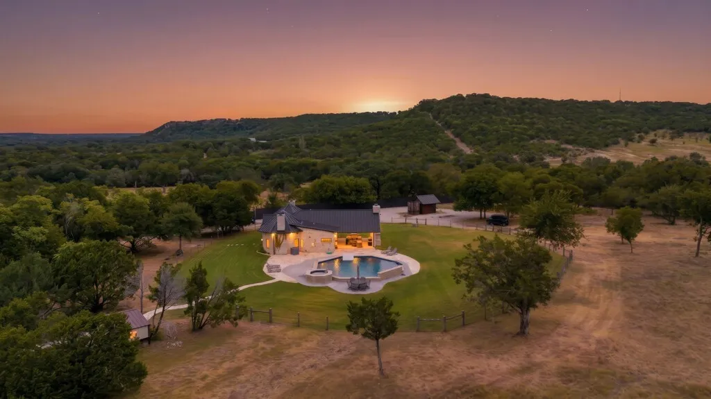 Farm For Sale in Bosque County , 3311 County Road 1035, Meridian, Texas 76665, 4 Bedroom, 4 Bathroom, Garage spaces, 2,233 Sqft, built in 2022, mls#21397084, Real Estate Agent in Meridian, Homes For Sale in Bosque county, Homes For Sale in Meridian, Realtor in Meridian Texas, Real Estate Brokerage Independent Realty Texas, Luminita Cordes Realtor