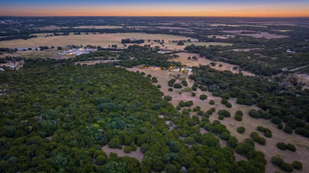 Farm For Sale in Bosque County , 3311 County Road 1035, Meridian, Texas 76665, 4 Bedroom, 4 Bathroom, Garage spaces, 2,233 Sqft, built in 2022, mls#21397084, Real Estate Agent in Meridian, Homes For Sale in Bosque county, Homes For Sale in Meridian, Realtor in Meridian Texas, Real Estate Brokerage Independent Realty Texas, Luminita Cordes Realtor
