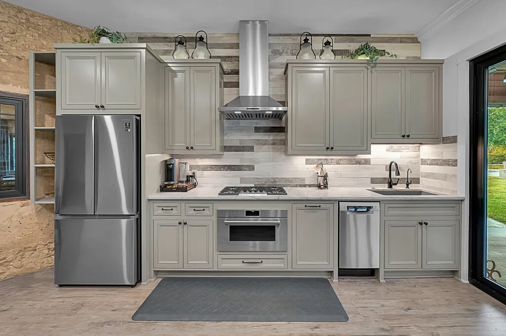 Farm For Sale in Bosque County , 3311 County Road 1035, Meridian, Texas 76665, 4 Bedroom, 4 Bathroom, Garage spaces, 2,233 Sqft, built in 2022, mls#21397084, Real Estate Agent in Meridian, Homes For Sale in Bosque county, Homes For Sale in Meridian, Realtor in Meridian Texas, Real Estate Brokerage Independent Realty Texas, Luminita Cordes Realtor
