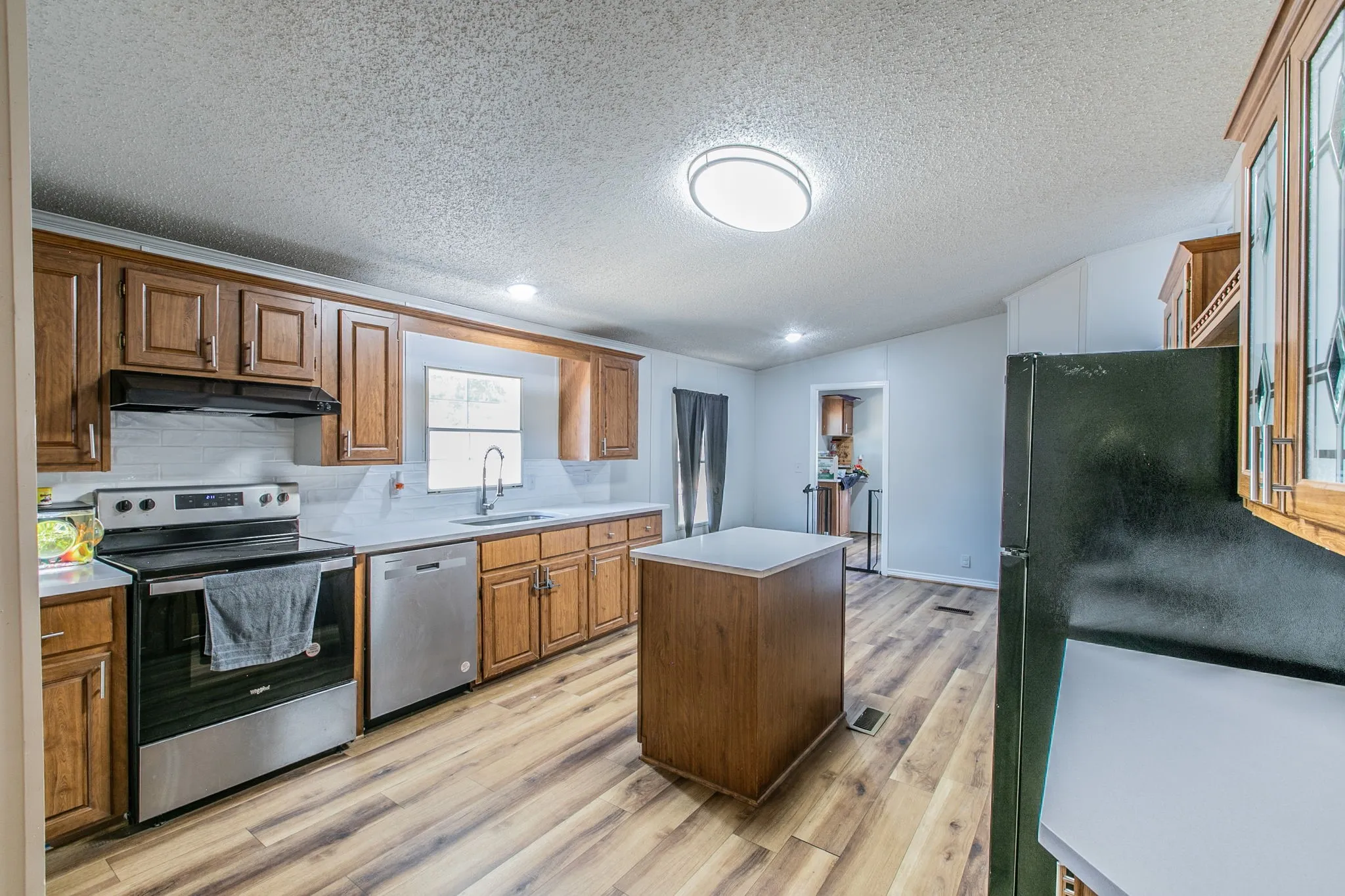Mobile Home For Sale in Coryell County , 1630 Old Osage Road, Gatesville, Texas 76528, 3 Bedroom, 2 Bathroom, Garage spaces, 1,680 Sqft, built in 1995, mls#21395535, Real Estate Agent in Gatesville, Homes For Sale in Coryell county, Homes For Sale in Gatesville, Realtor in Gatesville Texas, Real Estate Brokerage Independent Realty Texas, Luminita Cordes Realtor