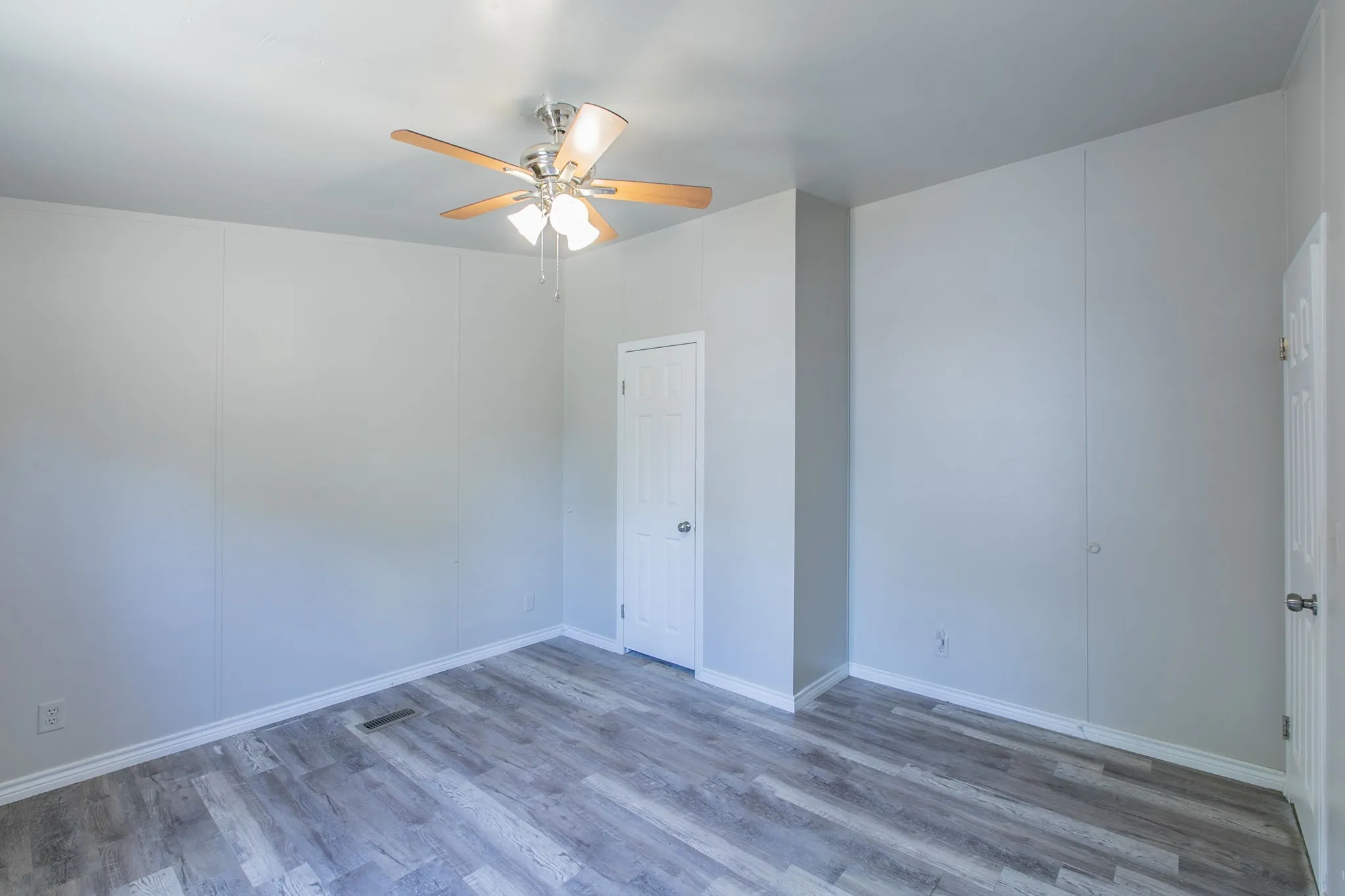 Mobile Home For Sale in Coryell County , 1630 Old Osage Road, Gatesville, Texas 76528, 3 Bedroom, 2 Bathroom, Garage spaces, 1,680 Sqft, built in 1995, mls#21395535, Real Estate Agent in Gatesville, Homes For Sale in Coryell county, Homes For Sale in Gatesville, Realtor in Gatesville Texas, Real Estate Brokerage Independent Realty Texas, Luminita Cordes Realtor
