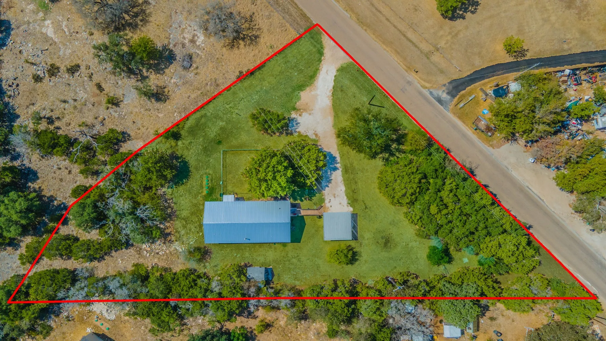 Mobile Home For Sale in Coryell County , 1630 Old Osage Road, Gatesville, Texas 76528, 3 Bedroom, 2 Bathroom, Garage spaces, 1,680 Sqft, built in 1995, mls#21395535, Real Estate Agent in Gatesville, Homes For Sale in Coryell county, Homes For Sale in Gatesville, Realtor in Gatesville Texas, Real Estate Brokerage Independent Realty Texas, Luminita Cordes Realtor