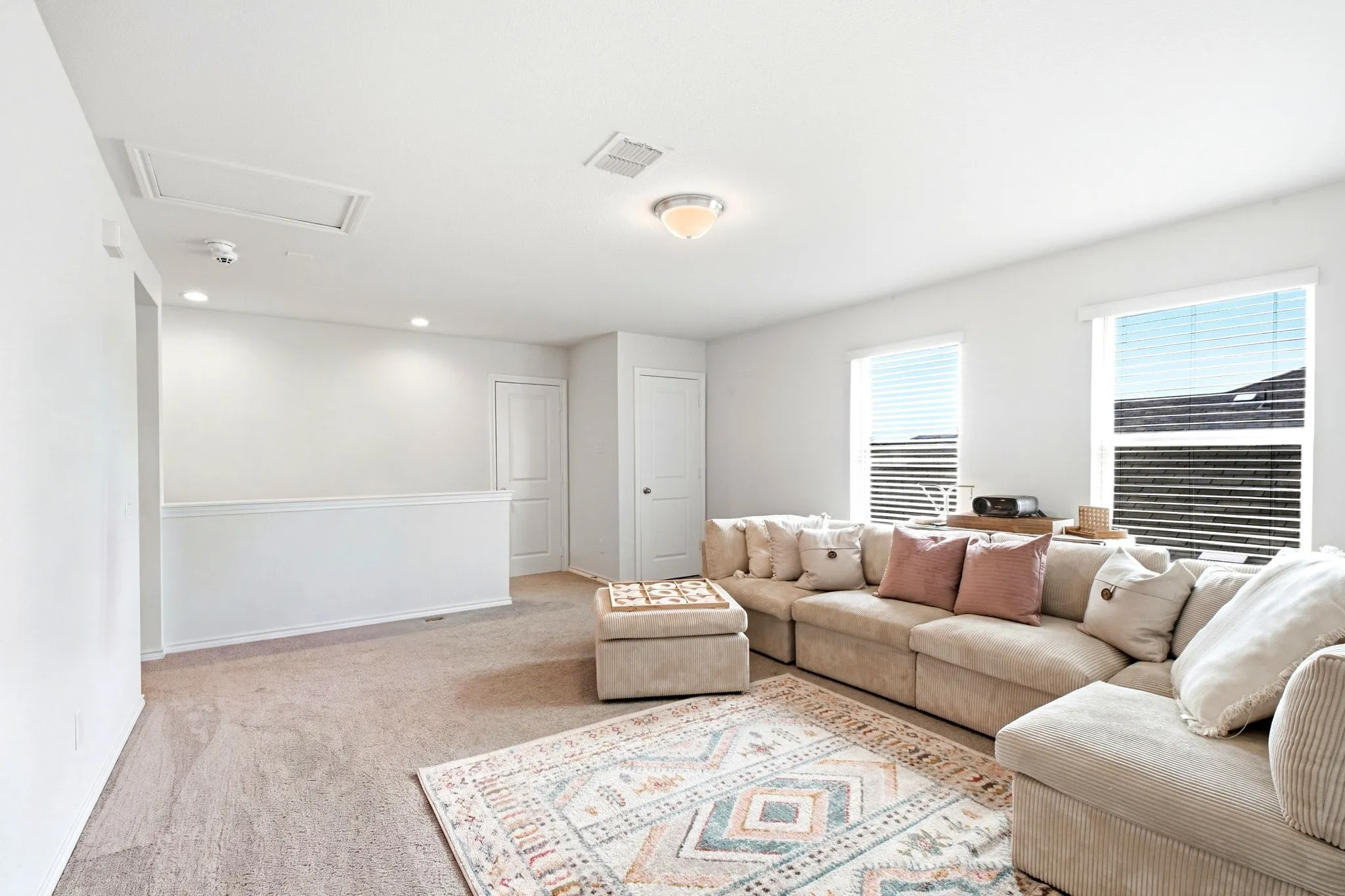 Single Family Residence For Sale in Denton County , 900 Crockett Street, Aubrey, Texas 76227, 5 Bedroom, 3 Bathroom, 2 Garage spaces, 2,552 Sqft, built in 2023, mls#21397053, Real Estate Agent in Aubrey, Homes For Sale in Denton county, Homes For Sale in Aubrey, Realtor in Aubrey Texas, Real Estate Brokerage Independent Realty Texas, Luminita Cordes Realtor