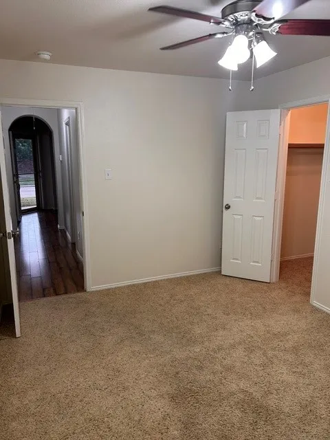 Single Family Residence For Rent in Ellis County , 201 Old Settlers Trail, Waxahachie, Texas 75167, 3 Bedroom, 2 Bathroom, 2 Garage spaces, 1,495 Sqft, built in 2005, mls#21397089, Real Estate Agent in Waxahachie, Homes For Rent in Ellis county, Homes For Rent in Waxahachie, Realtor in Waxahachie Texas, Real Estate Brokerage Independent Realty Texas, Luminita Cordes Realtor
