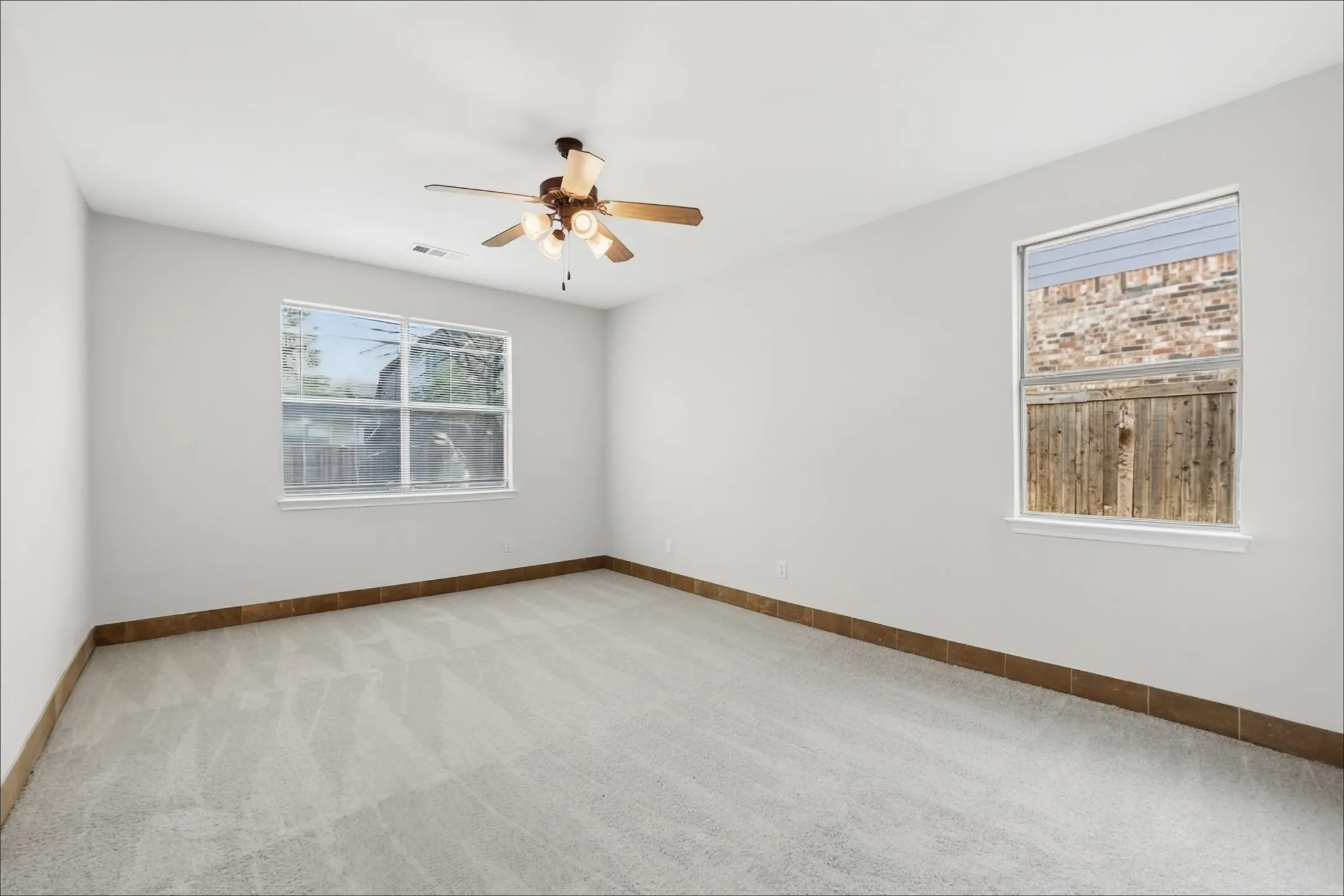 Single Family Residence For Sale in Tarrant County , 5104 Shelly Ray Road, Fort Worth, Texas 76244, 4 Bedroom, 4 Bathroom, 3 Garage spaces, 2,512 Sqft, built in 2006, mls#21395924, Real Estate Agent in Fort Worth, Homes For Sale in Tarrant county, Homes For Sale in Fort Worth, Realtor in Fort Worth Texas, Real Estate Brokerage Independent Realty Texas, Luminita Cordes Realtor