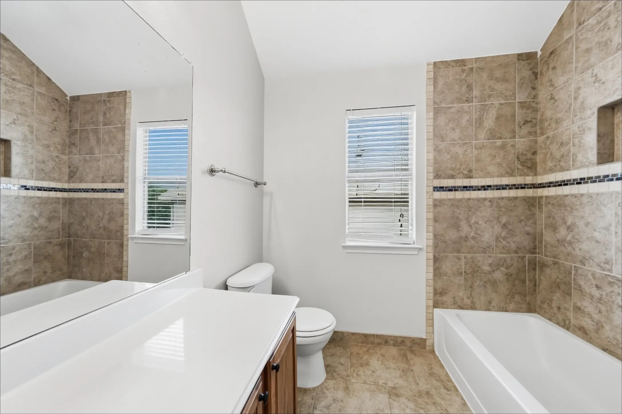 Single Family Residence For Sale in Tarrant County , 5104 Shelly Ray Road, Fort Worth, Texas 76244, 4 Bedroom, 4 Bathroom, 3 Garage spaces, 2,512 Sqft, built in 2006, mls#21395924, Real Estate Agent in Fort Worth, Homes For Sale in Tarrant county, Homes For Sale in Fort Worth, Realtor in Fort Worth Texas, Real Estate Brokerage Independent Realty Texas, Luminita Cordes Realtor