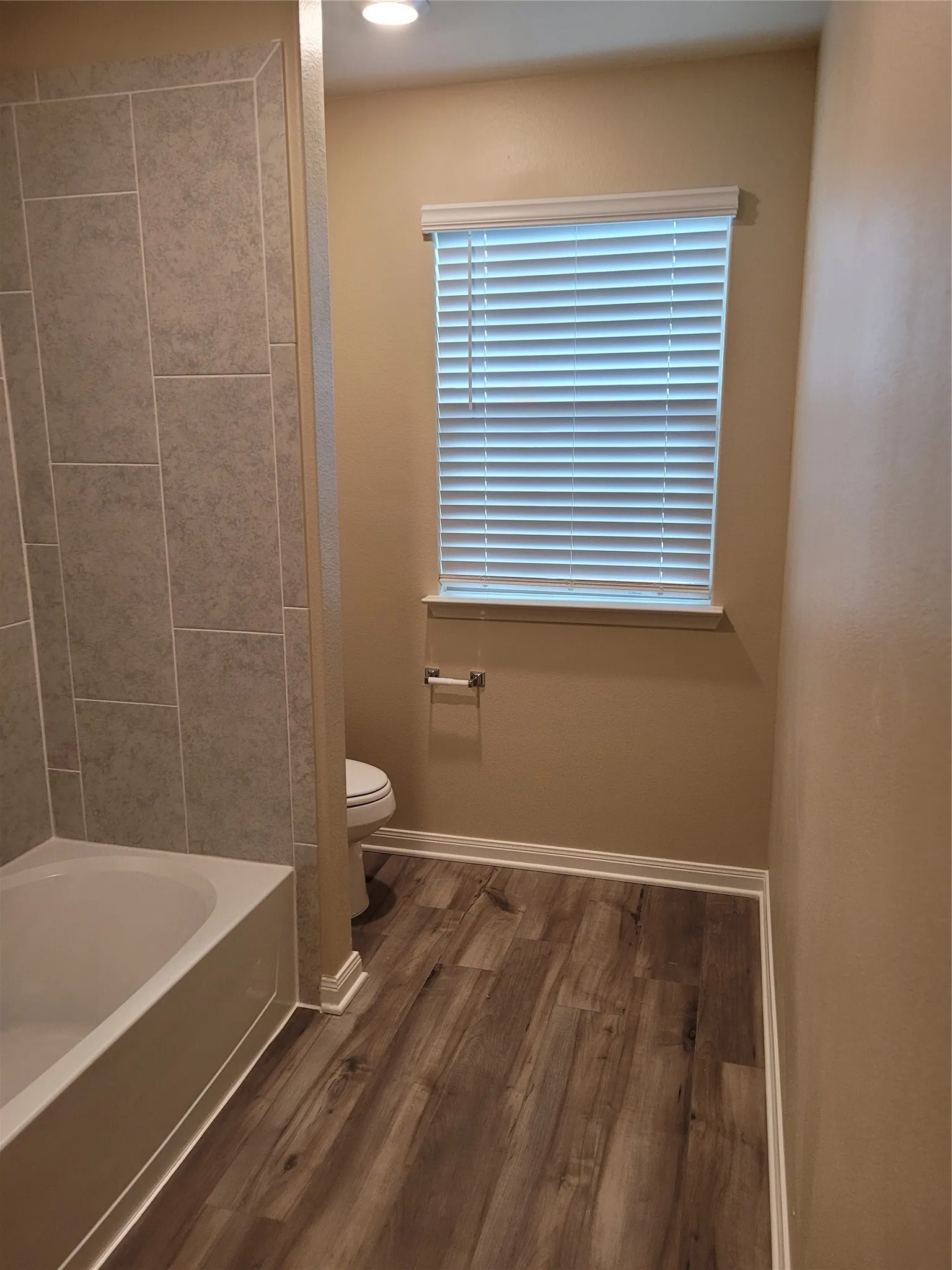 Single Family Residence For Rent in Collin County , 3205 Bowen Street, Anna, Texas 75409, 4 Bedroom, 3 Bathroom, 2 Garage spaces, 2,210 Sqft, built in 2021, mls#21397103, Real Estate Agent in Anna, Homes For Rent in Collin county, Homes For Rent in Anna, Realtor in Anna Texas, Real Estate Brokerage Independent Realty Texas, Luminita Cordes Realtor