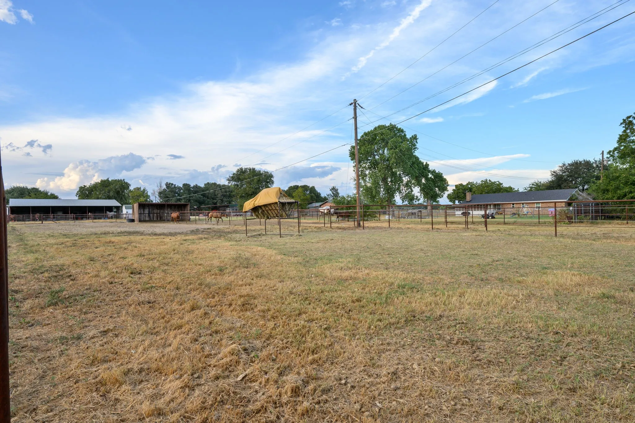 Single Family Residence For Sale in Erath County , 1270 County Road 437, Stephenville, Texas 76401, 4 Bedroom, 3 Bathroom, 2 Garage spaces, 3,280 Sqft, built in 1978, mls#21397059, Real Estate Agent in Stephenville, Homes For Sale in Erath county, Homes For Sale in Stephenville, Realtor in Stephenville Texas, Real Estate Brokerage Independent Realty Texas, Luminita Cordes Realtor