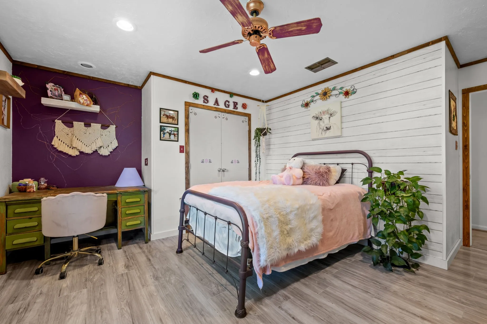 Single Family Residence For Sale in Erath County , 1270 County Road 437, Stephenville, Texas 76401, 4 Bedroom, 3 Bathroom, 2 Garage spaces, 3,280 Sqft, built in 1978, mls#21397059, Real Estate Agent in Stephenville, Homes For Sale in Erath county, Homes For Sale in Stephenville, Realtor in Stephenville Texas, Real Estate Brokerage Independent Realty Texas, Luminita Cordes Realtor