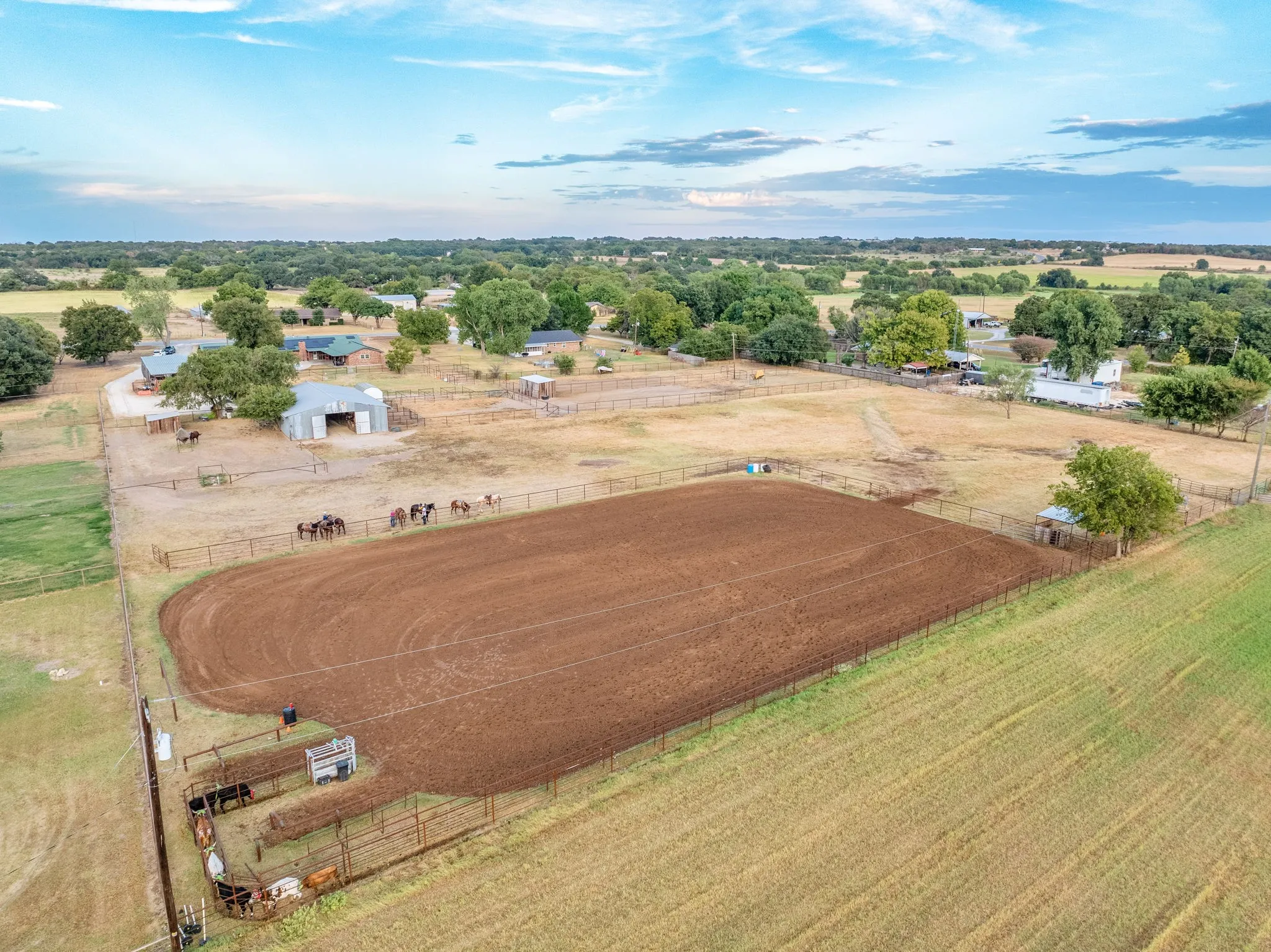 Single Family Residence For Sale in Erath County , 1270 County Road 437, Stephenville, Texas 76401, 4 Bedroom, 3 Bathroom, 2 Garage spaces, 3,280 Sqft, built in 1978, mls#21397059, Real Estate Agent in Stephenville, Homes For Sale in Erath county, Homes For Sale in Stephenville, Realtor in Stephenville Texas, Real Estate Brokerage Independent Realty Texas, Luminita Cordes Realtor