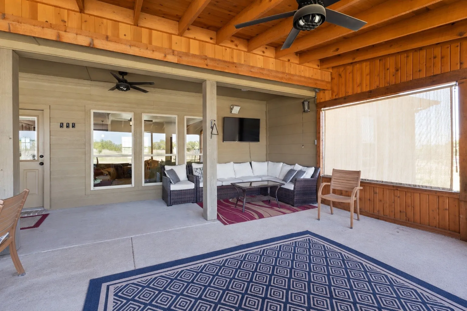 Single Family Residence For Sale in Collin County , 5715 Fm 547, Farmersville, Texas 75442, 3 Bedroom, 2 Bathroom, 2 Garage spaces, 1,994 Sqft, built in 2017, mls#21397107, Real Estate Agent in Farmersville, Homes For Sale in Collin county, Homes For Sale in Farmersville, Realtor in Farmersville Texas, Real Estate Brokerage Independent Realty Texas, Luminita Cordes Realtor