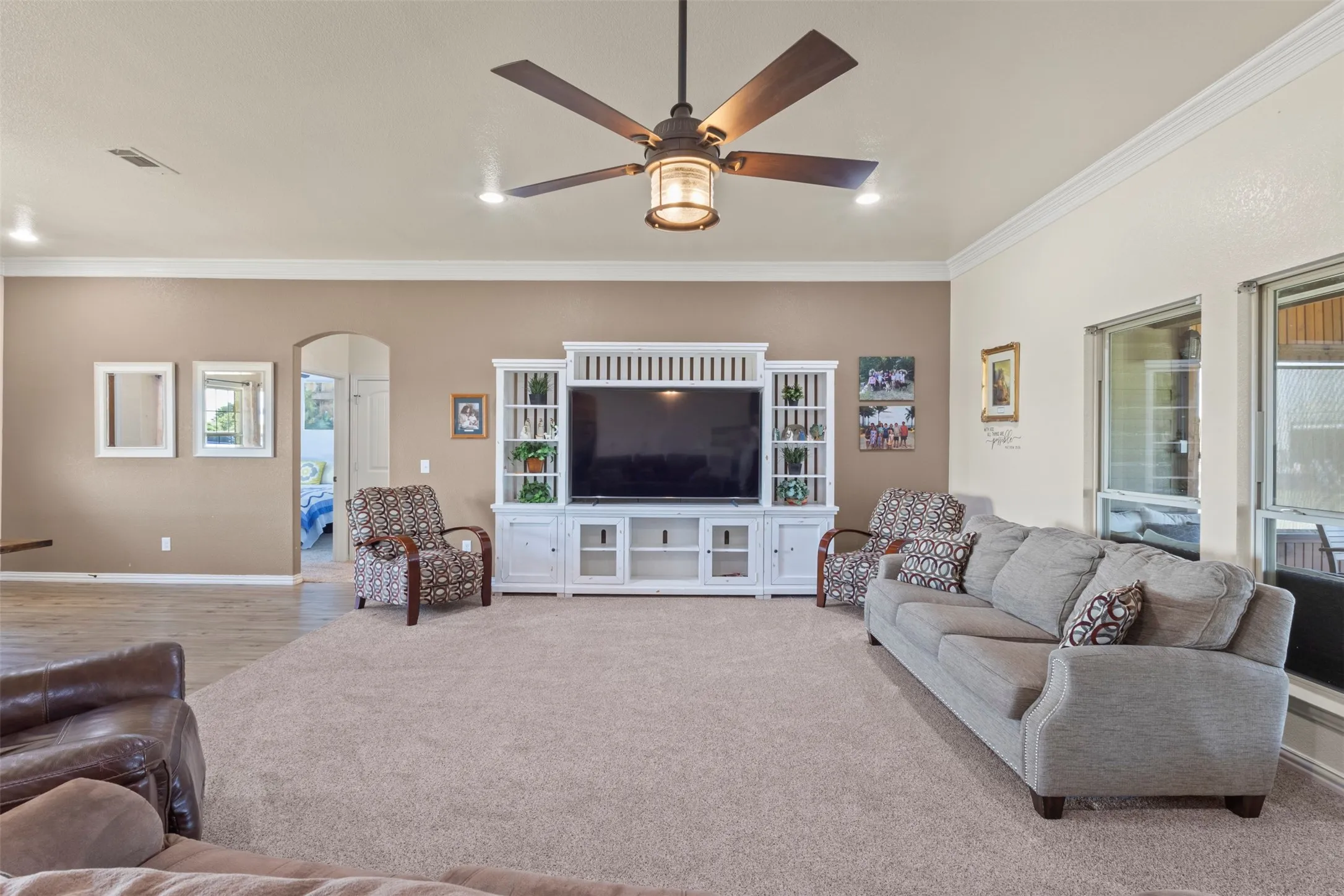 Single Family Residence For Sale in Collin County , 5715 Fm 547, Farmersville, Texas 75442, 3 Bedroom, 2 Bathroom, 2 Garage spaces, 1,994 Sqft, built in 2017, mls#21397107, Real Estate Agent in Farmersville, Homes For Sale in Collin county, Homes For Sale in Farmersville, Realtor in Farmersville Texas, Real Estate Brokerage Independent Realty Texas, Luminita Cordes Realtor