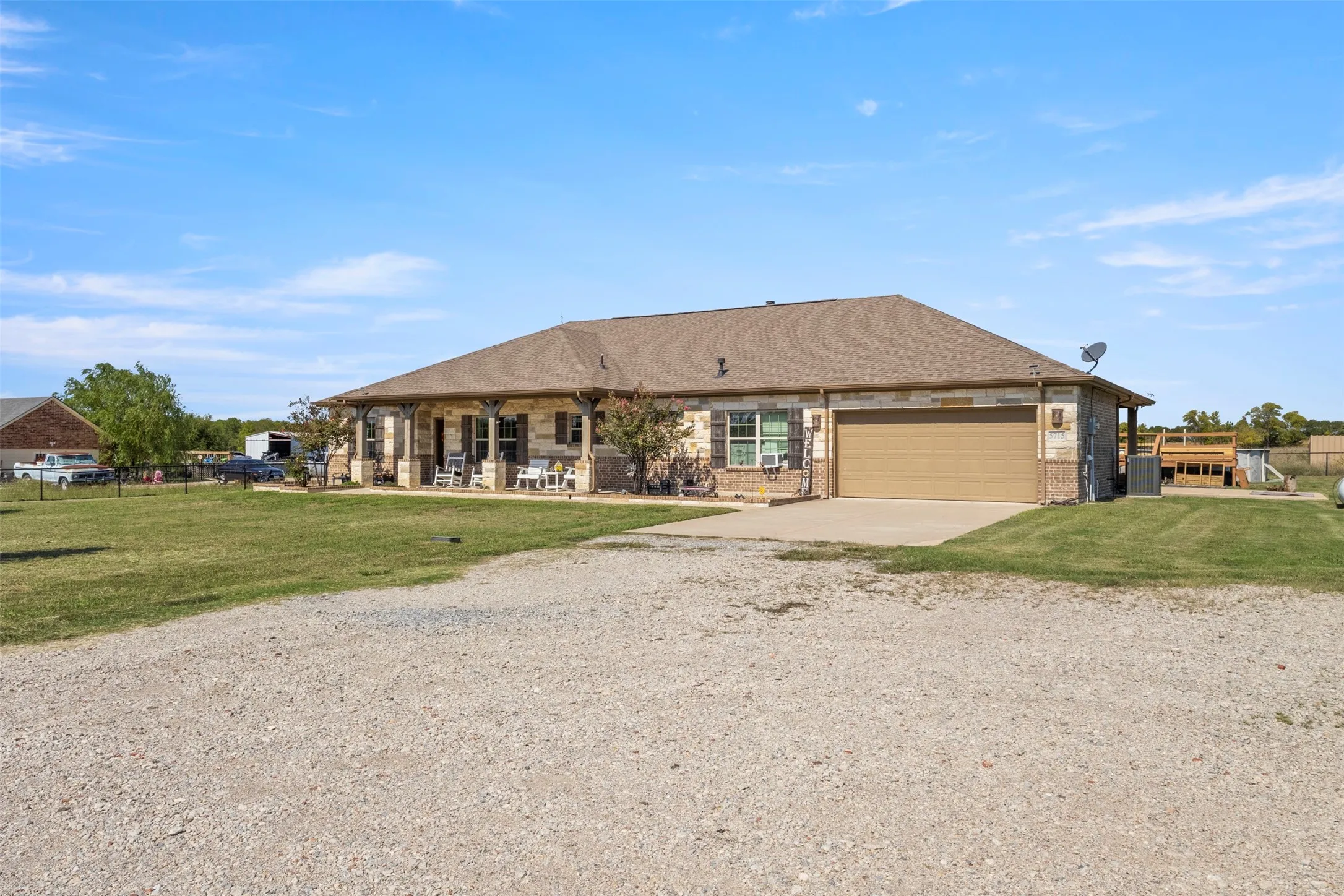 Single Family Residence For Sale in Collin County , 5715 Fm 547, Farmersville, Texas 75442, 3 Bedroom, 2 Bathroom, 2 Garage spaces, 1,994 Sqft, built in 2017, mls#21397107, Real Estate Agent in Farmersville, Homes For Sale in Collin county, Homes For Sale in Farmersville, Realtor in Farmersville Texas, Real Estate Brokerage Independent Realty Texas, Luminita Cordes Realtor