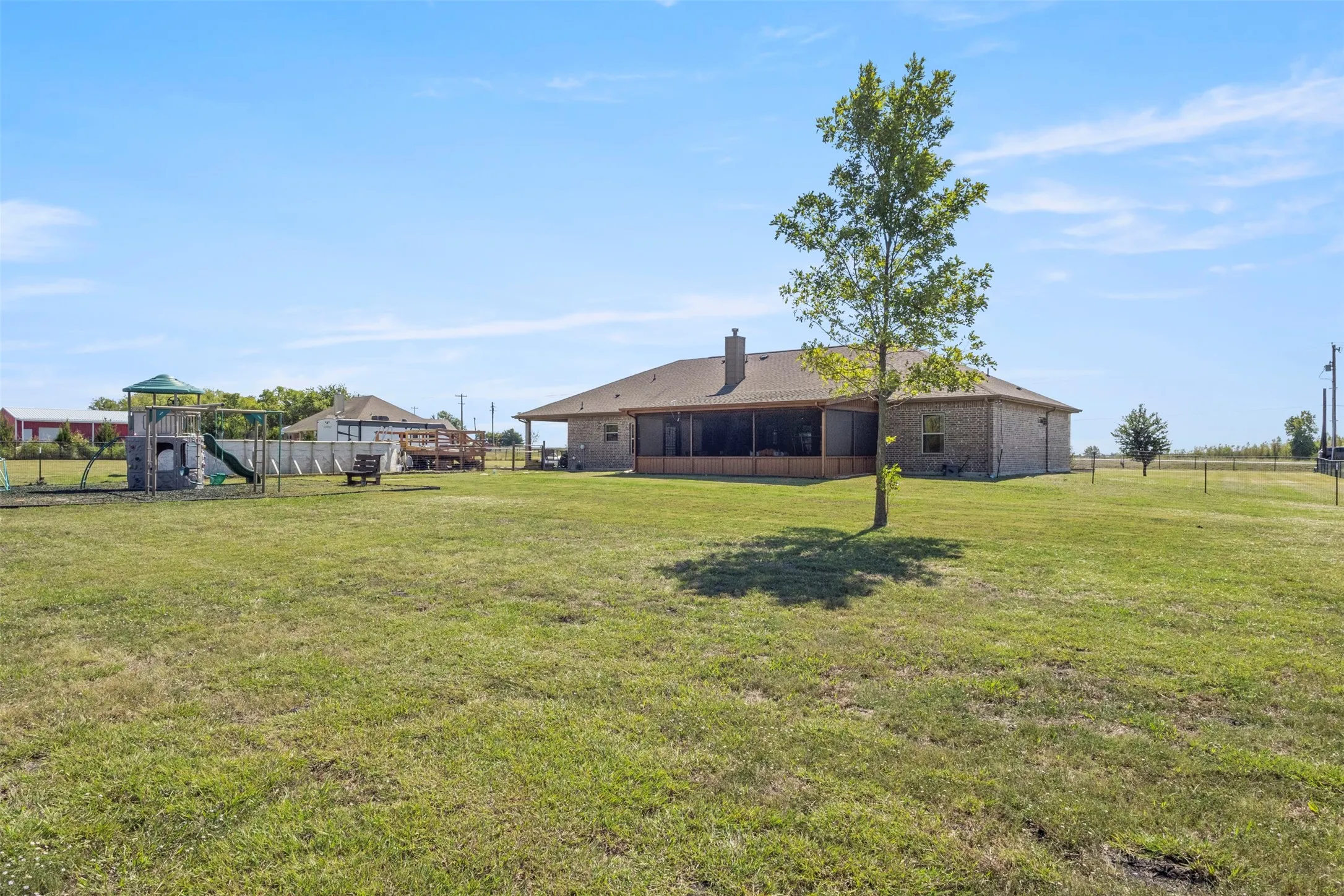 Single Family Residence For Sale in Collin County , 5715 Fm 547, Farmersville, Texas 75442, 3 Bedroom, 2 Bathroom, 2 Garage spaces, 1,994 Sqft, built in 2017, mls#21397107, Real Estate Agent in Farmersville, Homes For Sale in Collin county, Homes For Sale in Farmersville, Realtor in Farmersville Texas, Real Estate Brokerage Independent Realty Texas, Luminita Cordes Realtor