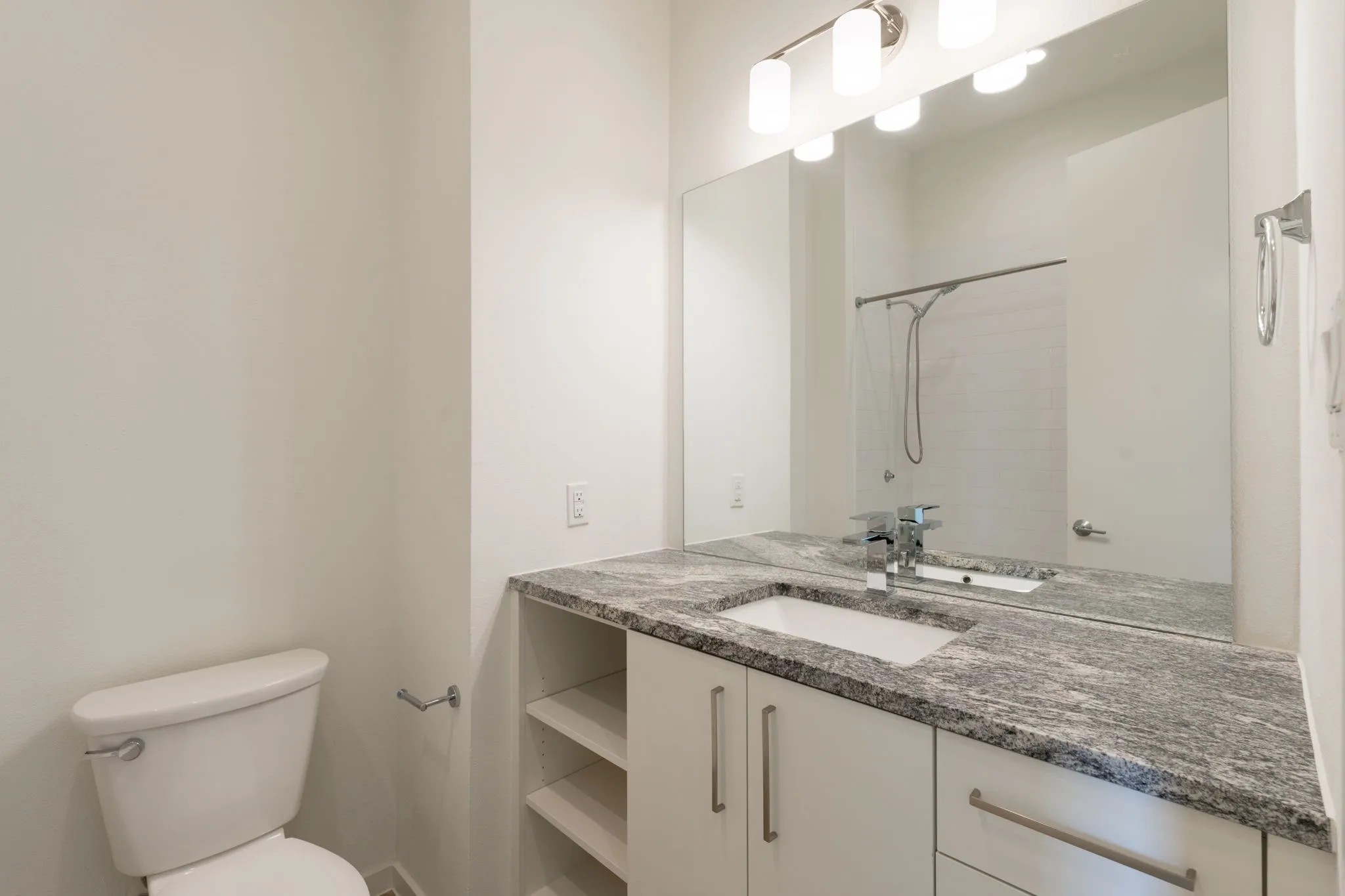 Condominium For Rent in Dallas County , 3812 San Jacinto Street 203, Dallas, Texas 75204, 2 Bedroom, 3 Bathroom, 2 Garage spaces, 1,479 Sqft, built in 2020, mls#21397105, Real Estate Agent in Dallas, Homes For Rent in Dallas county, Homes For Rent in Dallas, Realtor in Dallas Texas, Real Estate Brokerage Independent Realty Texas, Luminita Cordes Realtor
