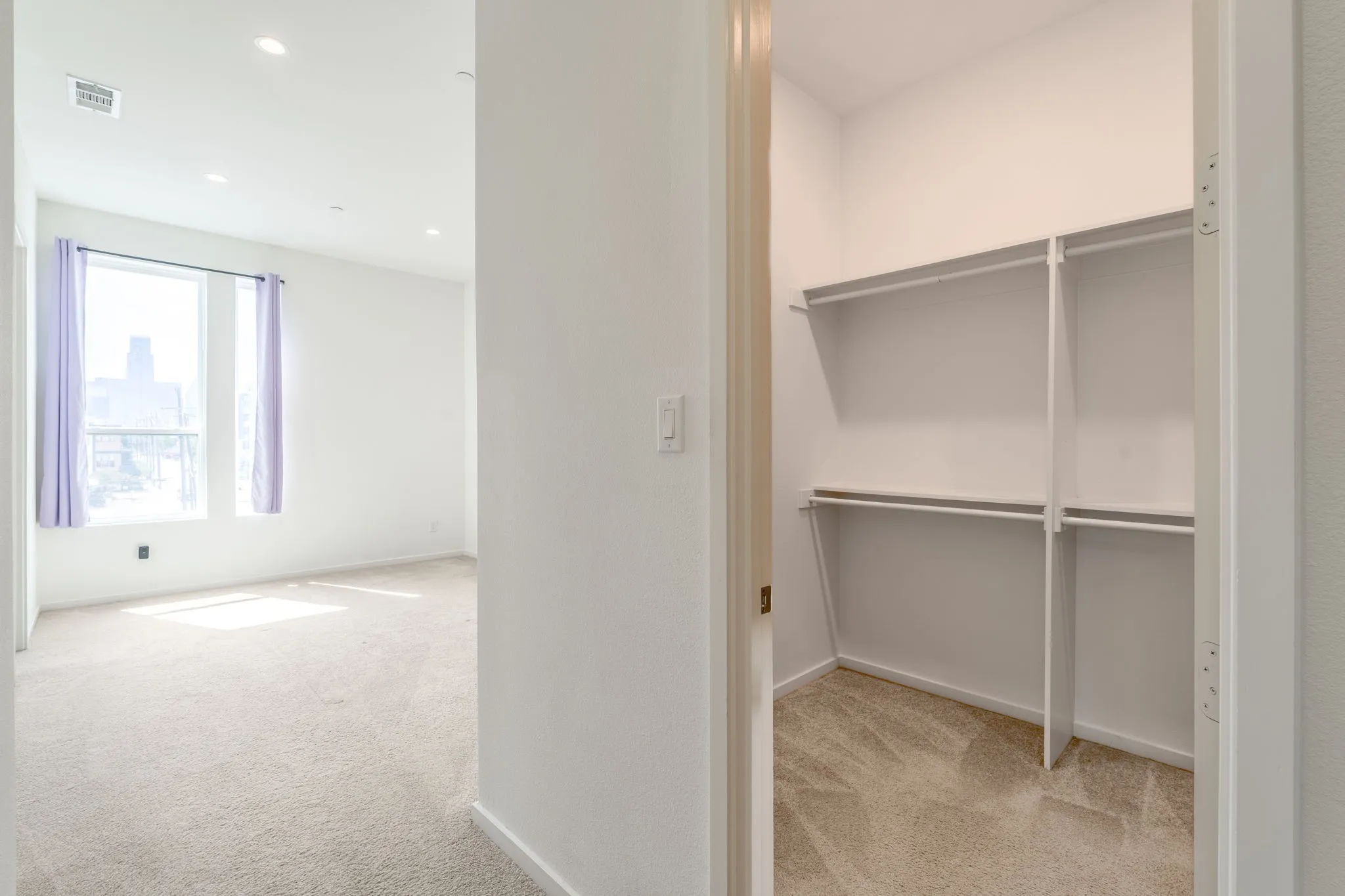 Condominium For Rent in Dallas County , 3812 San Jacinto Street 203, Dallas, Texas 75204, 2 Bedroom, 3 Bathroom, 2 Garage spaces, 1,479 Sqft, built in 2020, mls#21397105, Real Estate Agent in Dallas, Homes For Rent in Dallas county, Homes For Rent in Dallas, Realtor in Dallas Texas, Real Estate Brokerage Independent Realty Texas, Luminita Cordes Realtor