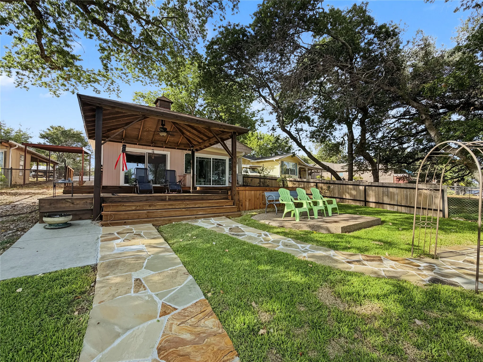 Single Family Residence For Sale in Parker County , 124 Marina View Court, Weatherford, Texas 76087, 2 Bedroom, 2 Bathroom, Garage spaces, 1,412 Sqft, built in 2025, mls#21395359, Real Estate Agent in Weatherford, Homes For Sale in Parker county, Homes For Sale in Weatherford, Realtor in Weatherford Texas, Real Estate Brokerage Independent Realty Texas, Luminita Cordes Realtor