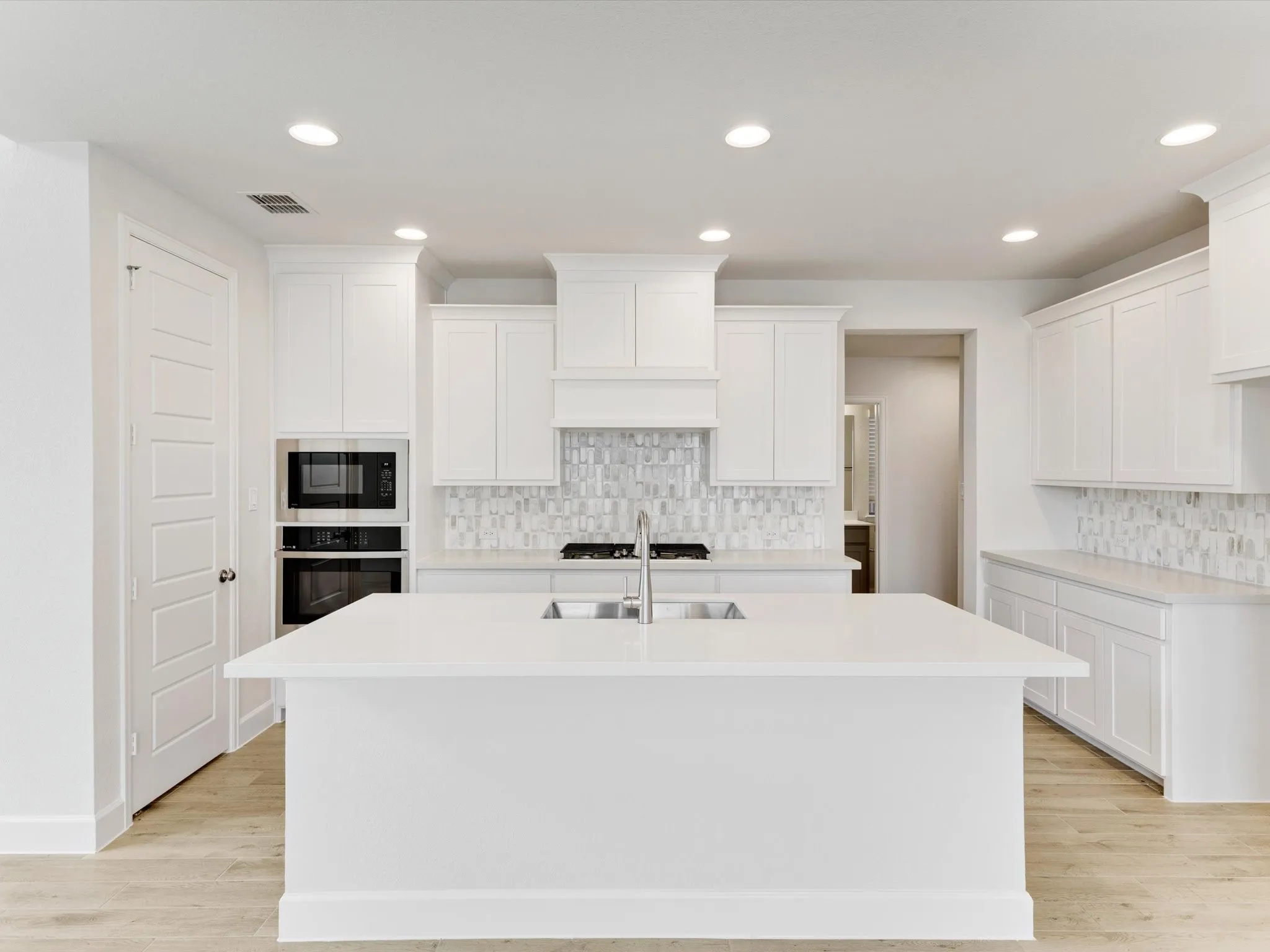 Single Family Residence For Sale in Rockwall County , 2303 Butler Avenue, Fate, Texas 75087, 4 Bedroom, 4 Bathroom, 1 Garage spaces, 2,629 Sqft, built in 2025, mls#21393622, Real Estate Agent in Fate, Homes For Sale in Rockwall county, Homes For Sale in Fate, Realtor in Fate Texas, Real Estate Brokerage Independent Realty Texas, Luminita Cordes Realtor