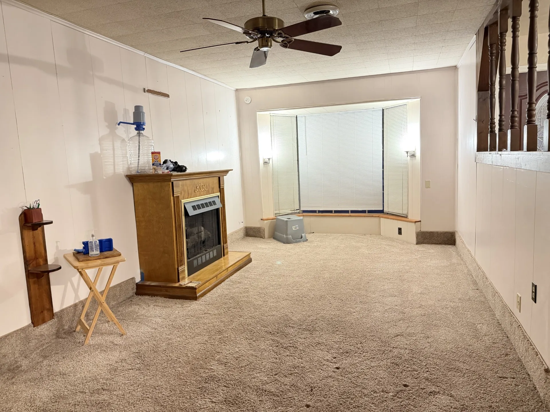 Single Family Residence For Sale in Denton County , 924 Monterey Drive, Denton, Texas 76209, 3 Bedroom, 2 Bathroom, Garage spaces, 1,123 Sqft, built in 1965, mls#21393517, Real Estate Agent in Denton, Homes For Sale in Denton county, Homes For Sale in Denton, Realtor in Denton Texas, Real Estate Brokerage Independent Realty Texas, Luminita Cordes Realtor