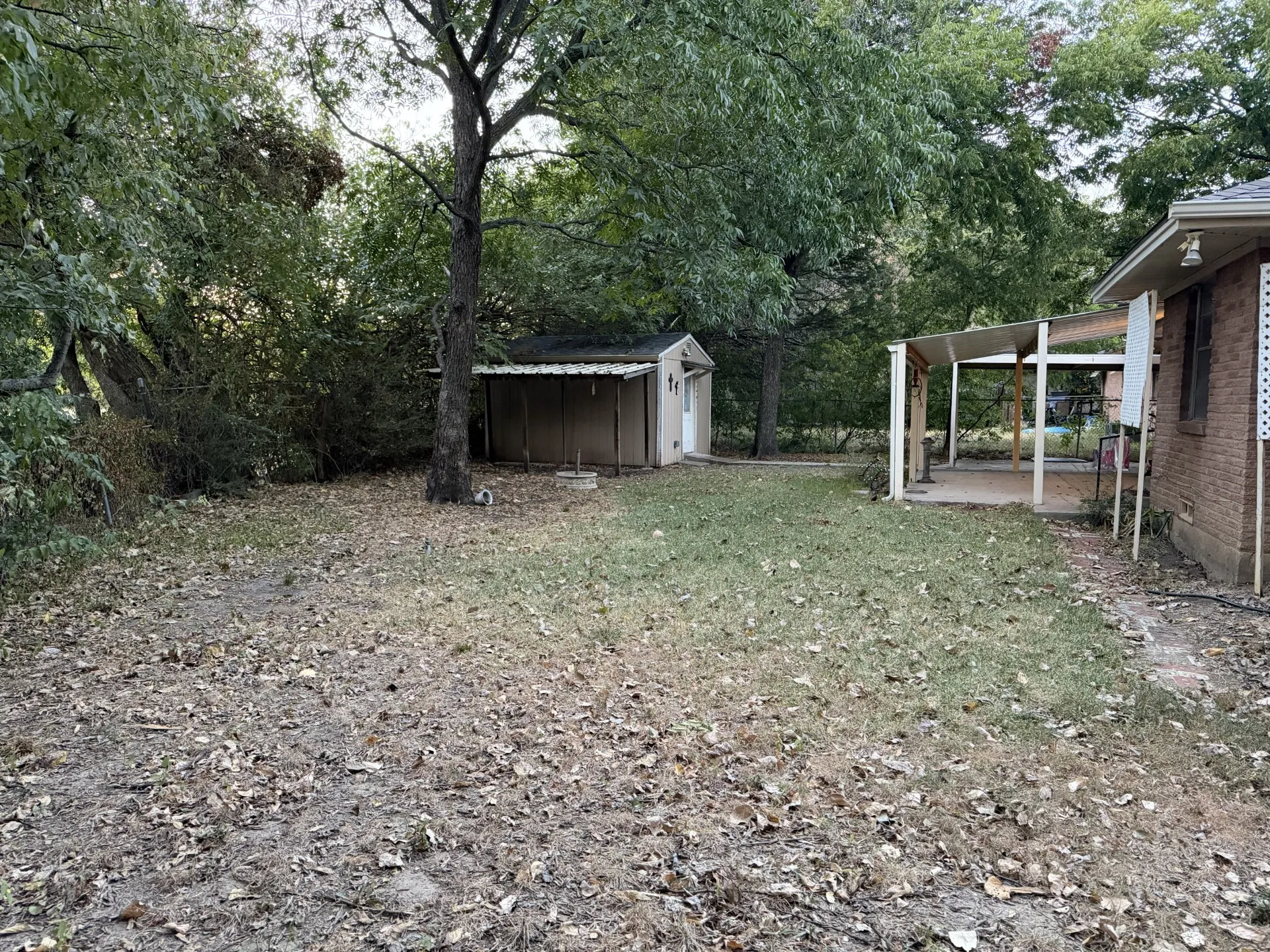 Single Family Residence For Sale in Denton County , 924 Monterey Drive, Denton, Texas 76209, 3 Bedroom, 2 Bathroom, Garage spaces, 1,123 Sqft, built in 1965, mls#21393517, Real Estate Agent in Denton, Homes For Sale in Denton county, Homes For Sale in Denton, Realtor in Denton Texas, Real Estate Brokerage Independent Realty Texas, Luminita Cordes Realtor