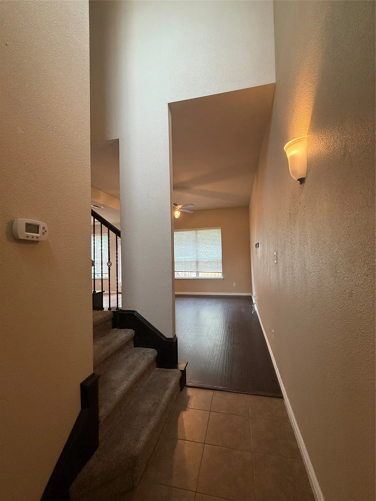 Townhouse For Rent in Denton County , 217 Barrington Lane, Lewisville, Texas 75067, 3 Bedroom, 3 Bathroom, 2 Garage spaces, 1,666 Sqft, built in 2014, mls#21397045, Real Estate Agent in Lewisville, Homes For Rent in Denton county, Homes For Rent in Lewisville, Realtor in Lewisville Texas, Real Estate Brokerage Independent Realty Texas, Luminita Cordes Realtor