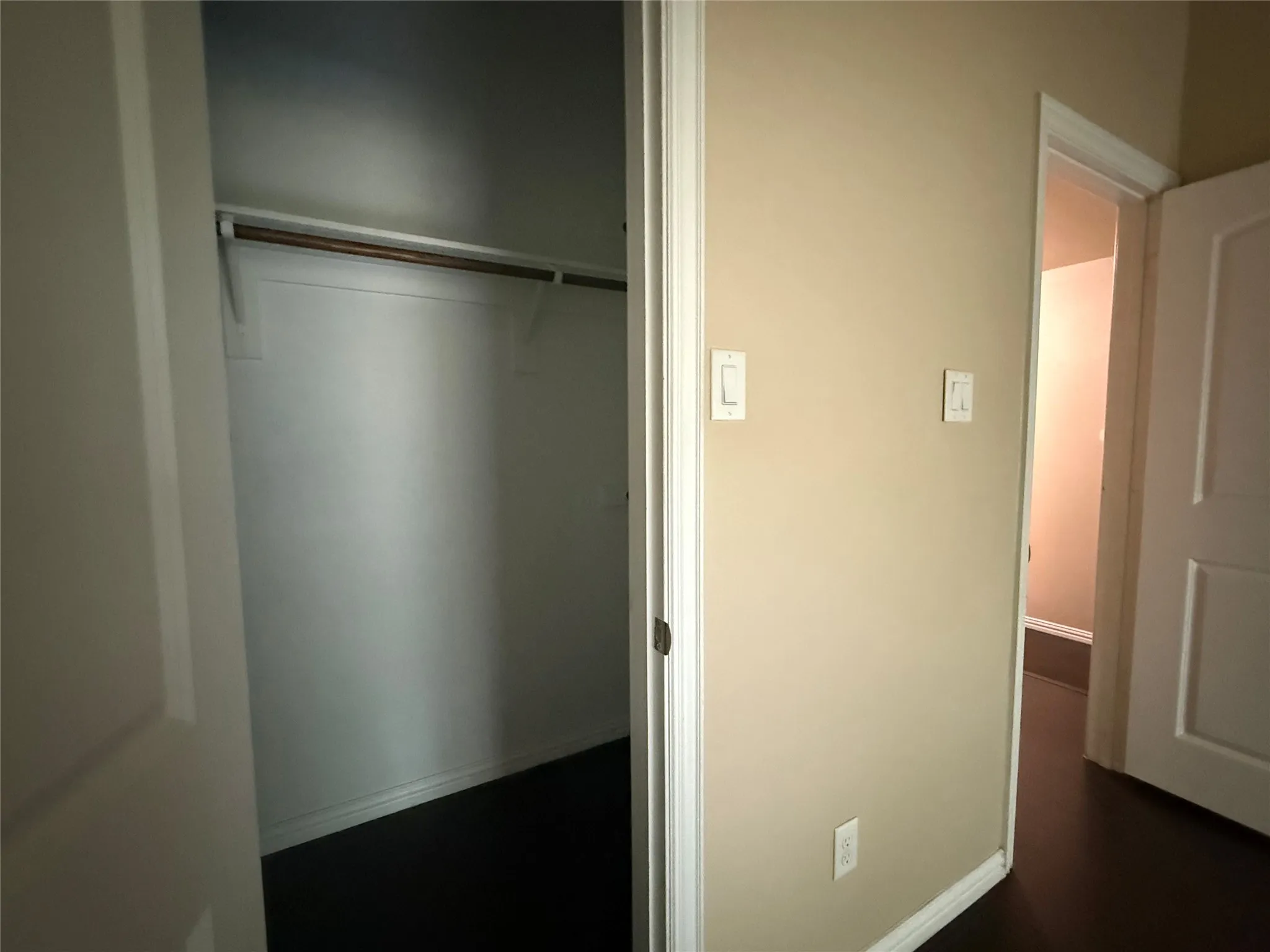 Townhouse For Rent in Denton County , 217 Barrington Lane, Lewisville, Texas 75067, 3 Bedroom, 3 Bathroom, 2 Garage spaces, 1,666 Sqft, built in 2014, mls#21397045, Real Estate Agent in Lewisville, Homes For Rent in Denton county, Homes For Rent in Lewisville, Realtor in Lewisville Texas, Real Estate Brokerage Independent Realty Texas, Luminita Cordes Realtor