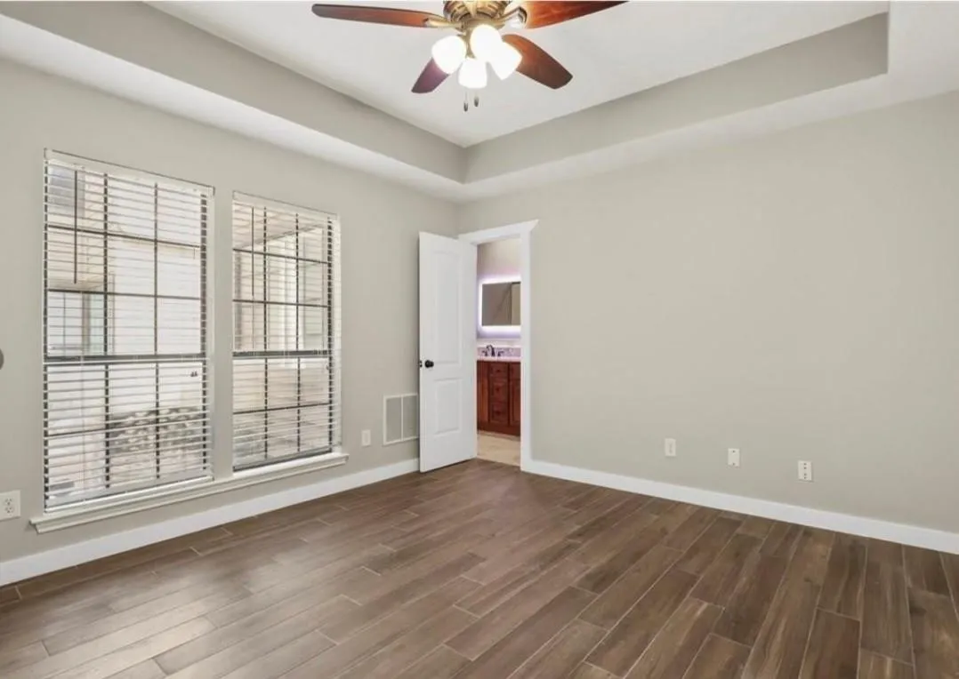 Condominium For Rent in Dallas County , 5100 Verde valley lane 111, Dallas, Texas 75254, 1 Bedroom, 2 Bathroom, Garage spaces, 985 Sqft, built in 1982, mls#21396741, Real Estate Agent in Dallas, Homes For Rent in Dallas county, Homes For Rent in Dallas, Realtor in Dallas Texas, Real Estate Brokerage Independent Realty Texas, Luminita Cordes Realtor