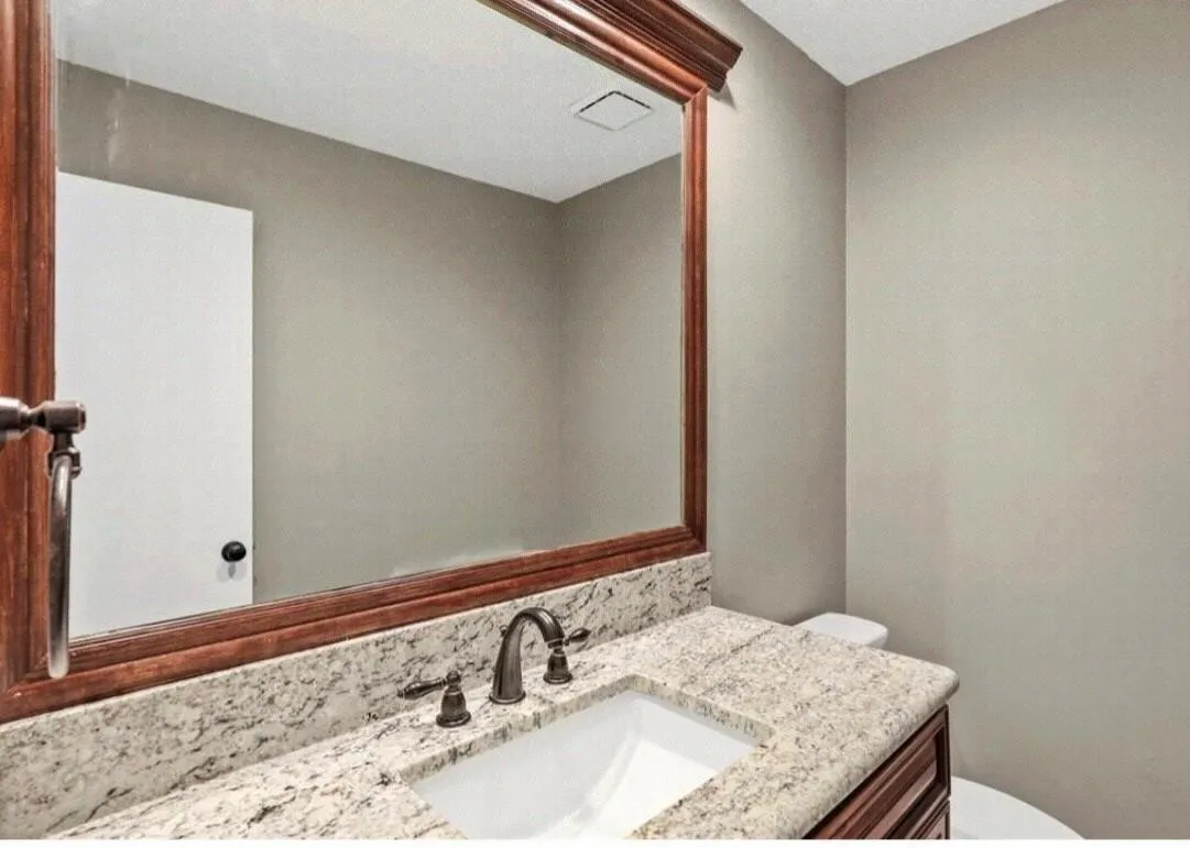 Condominium For Rent in Dallas County , 5100 Verde valley lane 111, Dallas, Texas 75254, 1 Bedroom, 2 Bathroom, Garage spaces, 985 Sqft, built in 1982, mls#21396741, Real Estate Agent in Dallas, Homes For Rent in Dallas county, Homes For Rent in Dallas, Realtor in Dallas Texas, Real Estate Brokerage Independent Realty Texas, Luminita Cordes Realtor