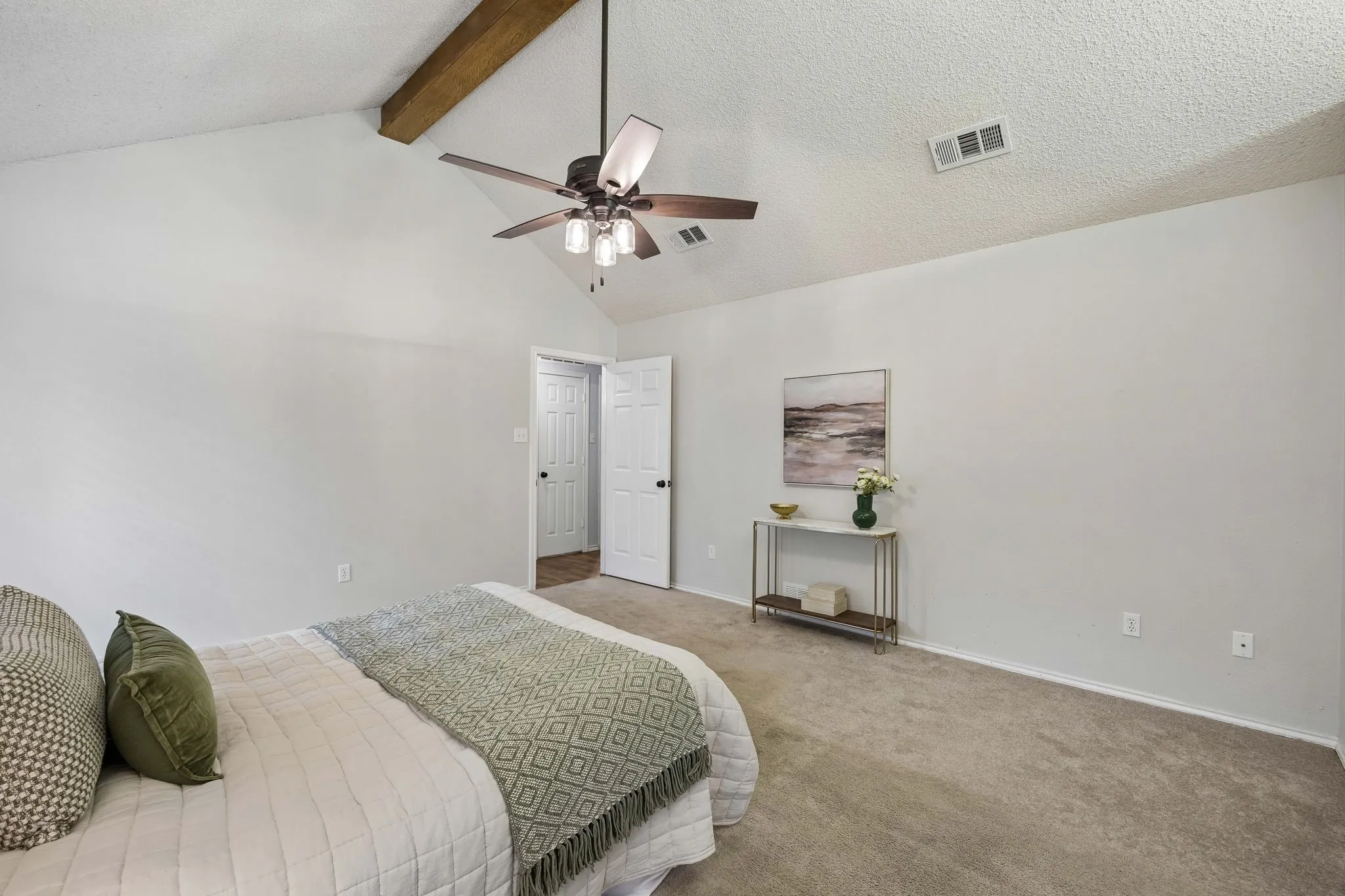 Single Family Residence For Sale in Dallas County , 3702 Elmcrest Circle, Garland, Texas 75040, 3 Bedroom, 2 Bathroom, 2 Garage spaces, 2,118 Sqft, built in 1983, mls#21397120, Real Estate Agent in Garland, Homes For Sale in Dallas county, Homes For Sale in Garland, Realtor in Garland Texas, Real Estate Brokerage Independent Realty Texas, Luminita Cordes Realtor