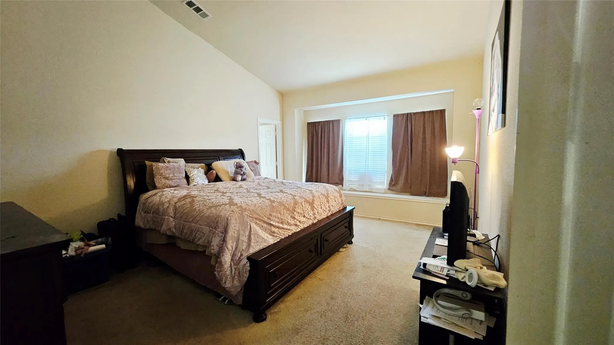 Single Family Residence For Rent in Tarrant County , 3121 Evangeline Road, Fort Worth, Texas 76140, 3 Bedroom, 2 Bathroom, 2 Garage spaces, 1,978 Sqft, built in 2006, mls#21397127, Real Estate Agent in Fort Worth, Homes For Rent in Tarrant county, Homes For Rent in Fort Worth, Realtor in Fort Worth Texas, Real Estate Brokerage Independent Realty Texas, Luminita Cordes Realtor