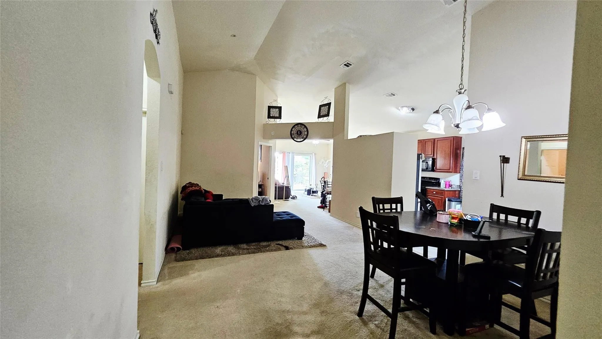 Single Family Residence For Rent in Tarrant County , 3121 Evangeline Road, Fort Worth, Texas 76140, 3 Bedroom, 2 Bathroom, 2 Garage spaces, 1,978 Sqft, built in 2006, mls#21397127, Real Estate Agent in Fort Worth, Homes For Rent in Tarrant county, Homes For Rent in Fort Worth, Realtor in Fort Worth Texas, Real Estate Brokerage Independent Realty Texas, Luminita Cordes Realtor
