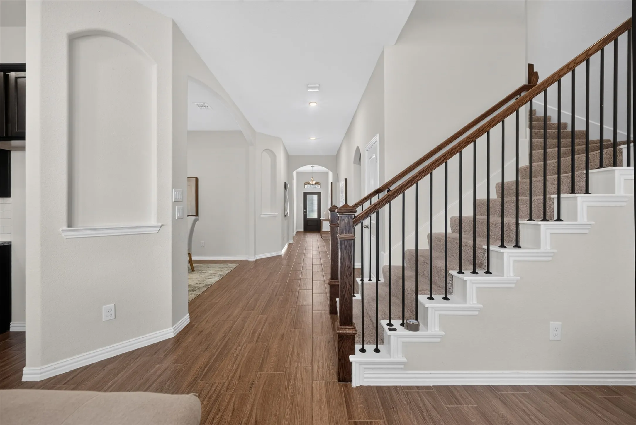 Single Family Residence For Rent in Denton County , 1352 Lake Grove Drive, Little Elm, Texas 75068, 4 Bedroom, 4 Bathroom, 2 Garage spaces, 2,423 Sqft, built in 2019, mls#21396598, Real Estate Agent in Little Elm, Homes For Rent in Denton county, Homes For Rent in Little Elm, Realtor in Little Elm Texas, Real Estate Brokerage Independent Realty Texas, Luminita Cordes Realtor
