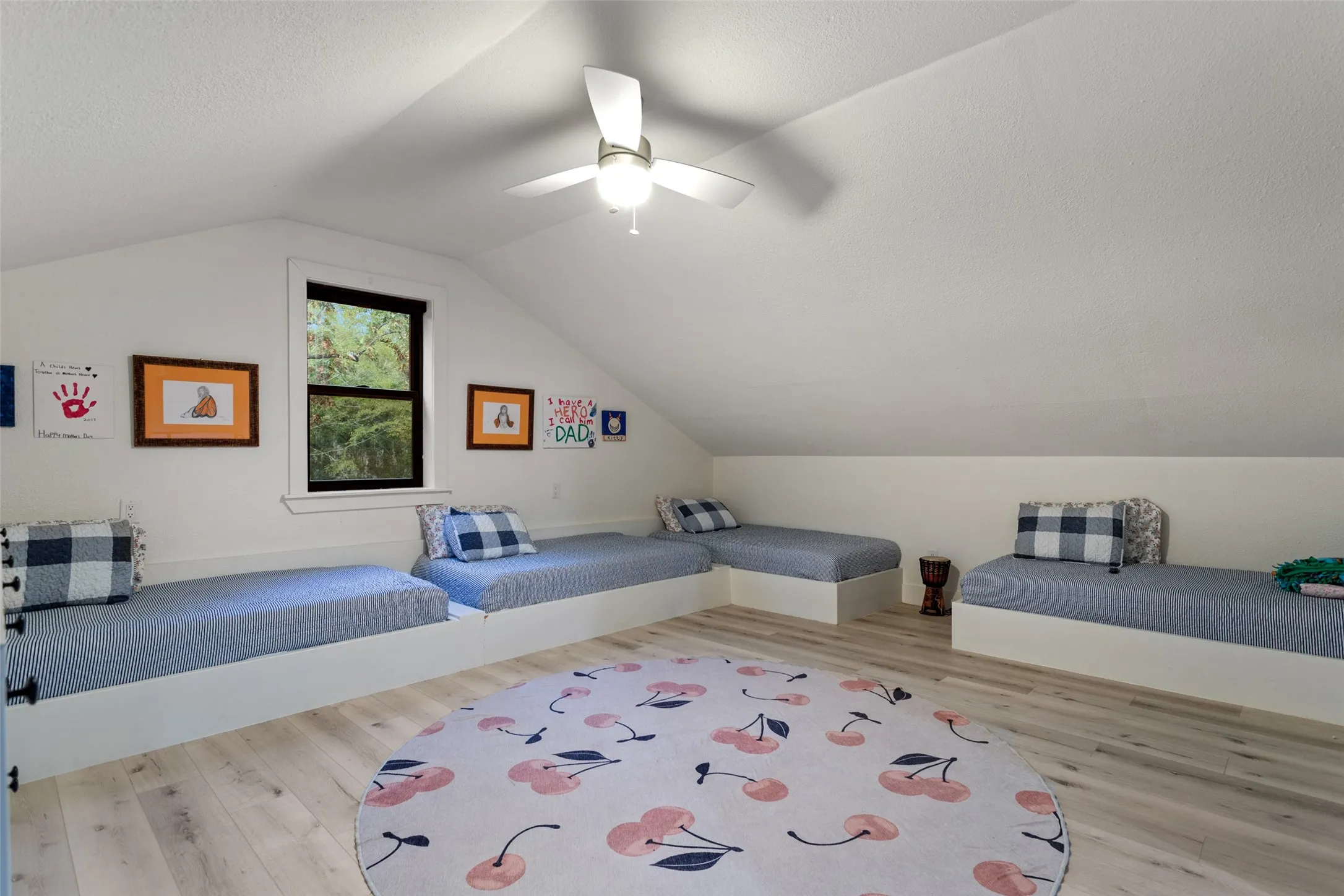 Single Family Residence For Sale in Wood County , 3464 FM 1254, Mineola, Texas 75773, 4 Bedroom, 2 Bathroom, Garage spaces, 2,722 Sqft, built in 2002, mls#21396437, Real Estate Agent in Mineola, Homes For Sale in Wood county, Homes For Sale in Mineola, Realtor in Mineola Texas, Real Estate Brokerage Independent Realty Texas, Luminita Cordes Realtor