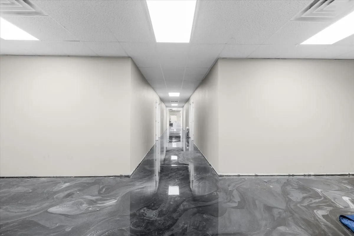 Industrial For Sale in Hood County , 3206 W US Highway 377, Granbury, Texas 76048, 0, 0, Garage spaces, 11,212 Sqft, built in 1998, mls#21397133, Real Estate Agent in Granbury, Homes For Sale in Hood county, Homes For Sale in Granbury, Realtor in Granbury Texas, Real Estate Brokerage Independent Realty Texas, Luminita Cordes Realtor
