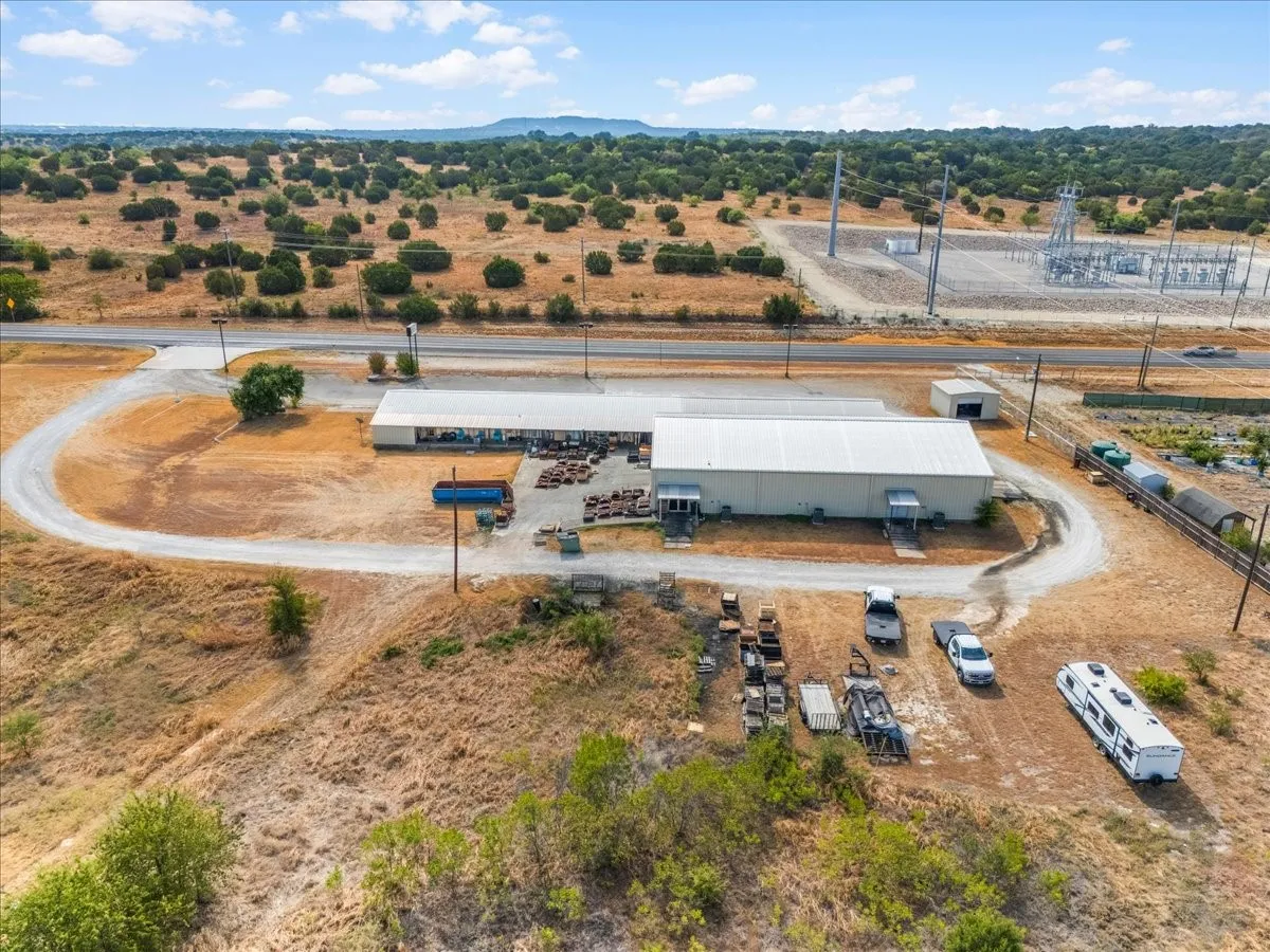 Industrial For Sale in Hood County , 3206 W US Highway 377, Granbury, Texas 76048, 0, 0, Garage spaces, 11,212 Sqft, built in 1998, mls#21397133, Real Estate Agent in Granbury, Homes For Sale in Hood county, Homes For Sale in Granbury, Realtor in Granbury Texas, Real Estate Brokerage Independent Realty Texas, Luminita Cordes Realtor