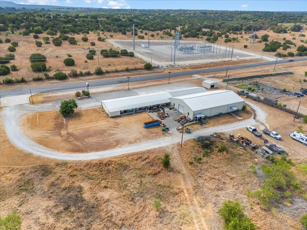 Industrial For Sale in Hood County , 3206 W US Highway 377, Granbury, Texas 76048, 0, 0, Garage spaces, 11,212 Sqft, built in 1998, mls#21397133, Real Estate Agent in Granbury, Homes For Sale in Hood county, Homes For Sale in Granbury, Realtor in Granbury Texas, Real Estate Brokerage Independent Realty Texas, Luminita Cordes Realtor