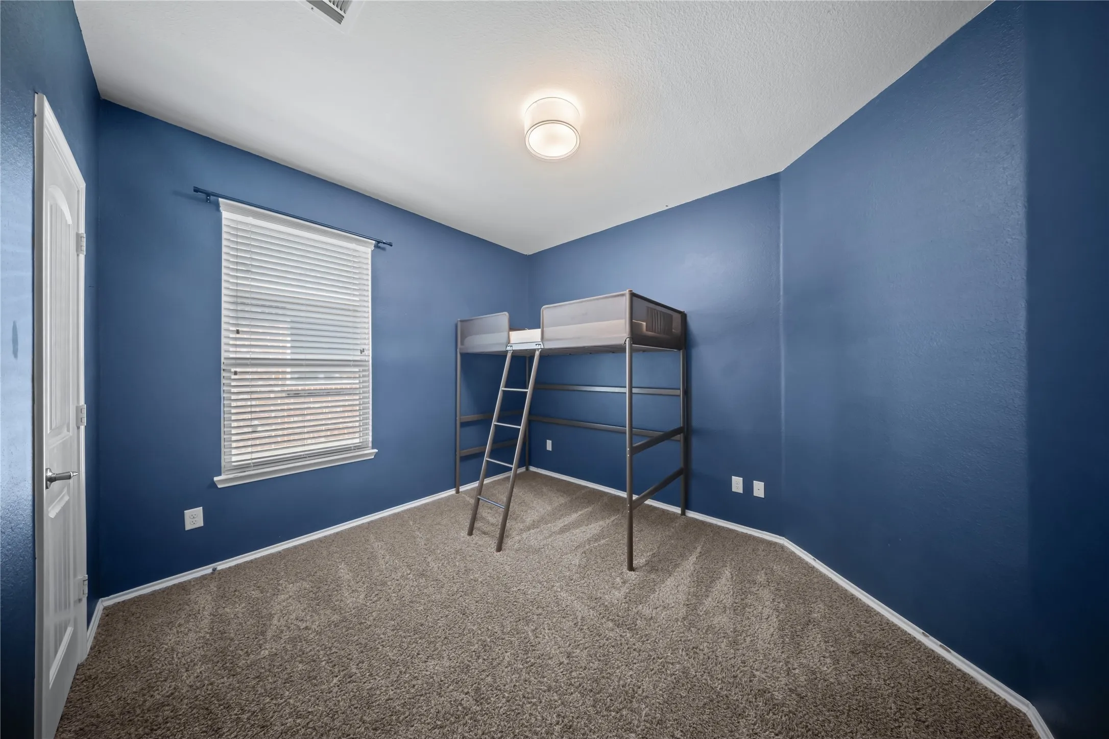 Single Family Residence For Sale in Denton County , 2417 Michelle Creek Drive, Little Elm, Texas 75068, 3 Bedroom, 3 Bathroom, 2 Garage spaces, 2,258 Sqft, built in 2014, mls#21397104, Real Estate Agent in Little Elm, Homes For Sale in Denton county, Homes For Sale in Little Elm, Realtor in Little Elm Texas, Real Estate Brokerage Independent Realty Texas, Luminita Cordes Realtor
