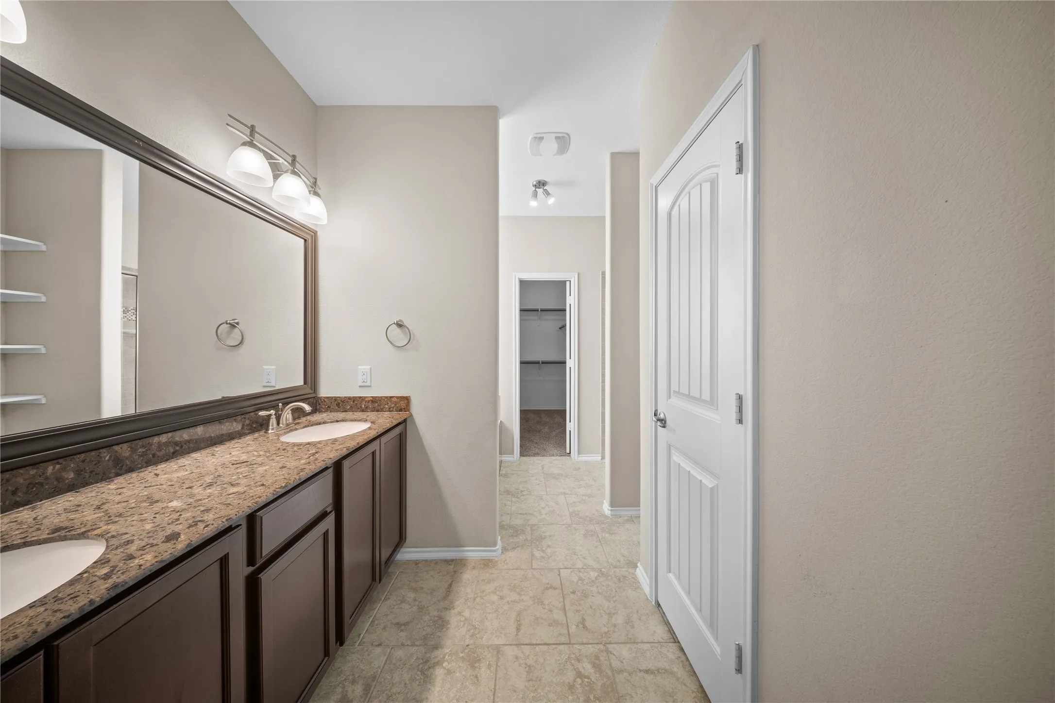 Single Family Residence For Sale in Denton County , 2417 Michelle Creek Drive, Little Elm, Texas 75068, 3 Bedroom, 3 Bathroom, 2 Garage spaces, 2,258 Sqft, built in 2014, mls#21397104, Real Estate Agent in Little Elm, Homes For Sale in Denton county, Homes For Sale in Little Elm, Realtor in Little Elm Texas, Real Estate Brokerage Independent Realty Texas, Luminita Cordes Realtor